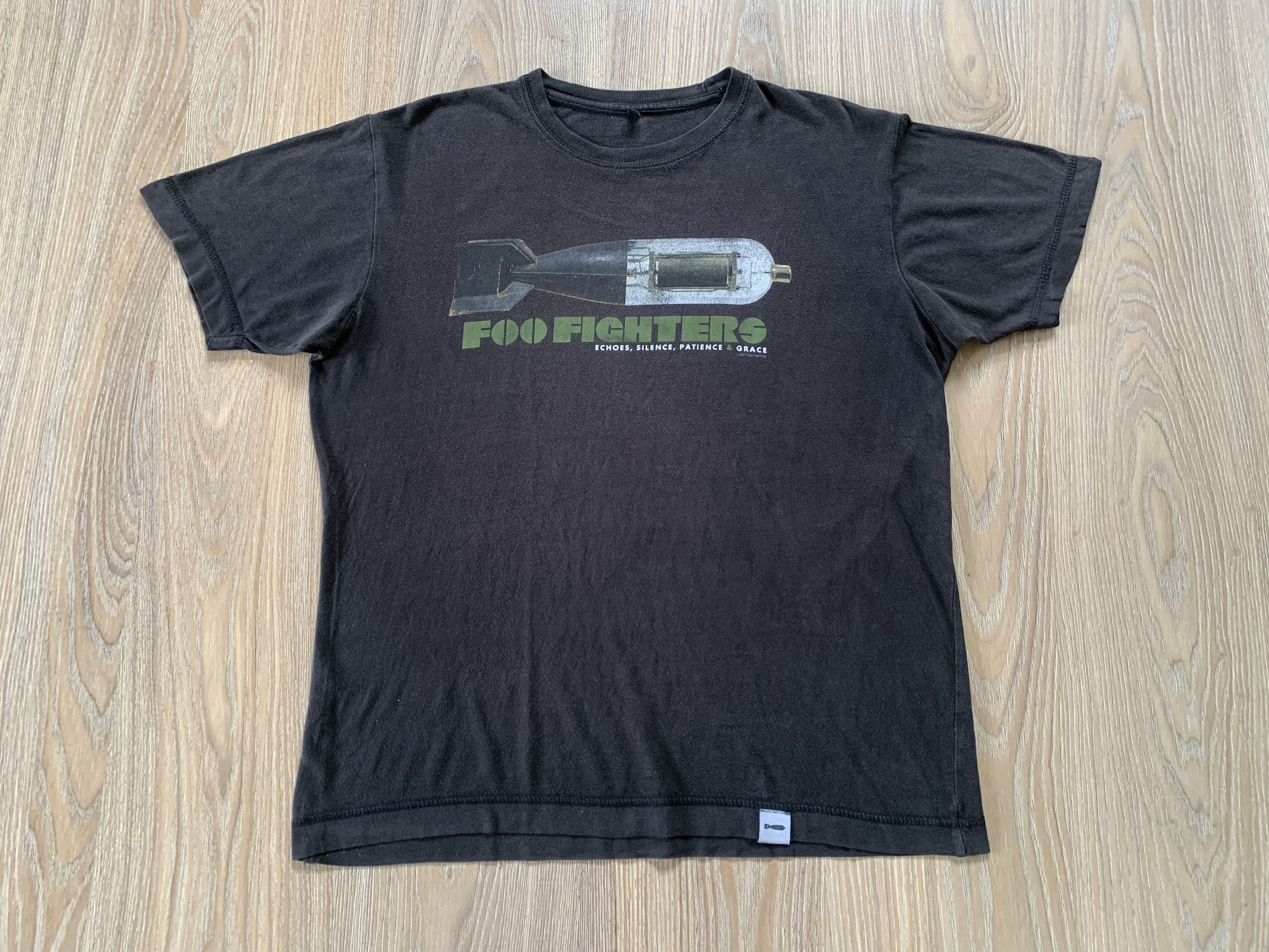Band Tees Foo Fighters Echoes Silence Patience & Grace Tour 2007 Tee Size US M / EU 48-50 / 2 - 2 Thumbnail