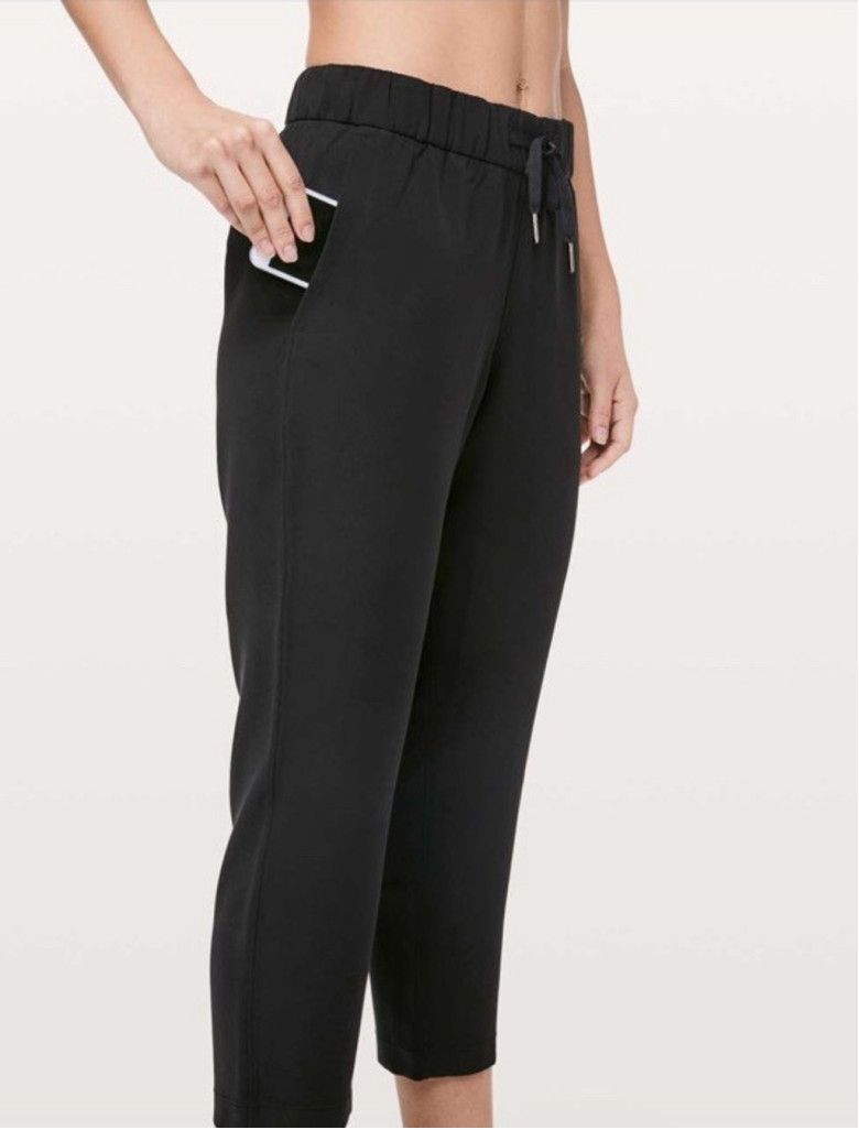 Lululemon LULULEMON ON THE FLY CROPPED PANT 23”BLACK COLOR SIZE 2 Size 26" / US 2 / IT 38 - 5 Thumbnail