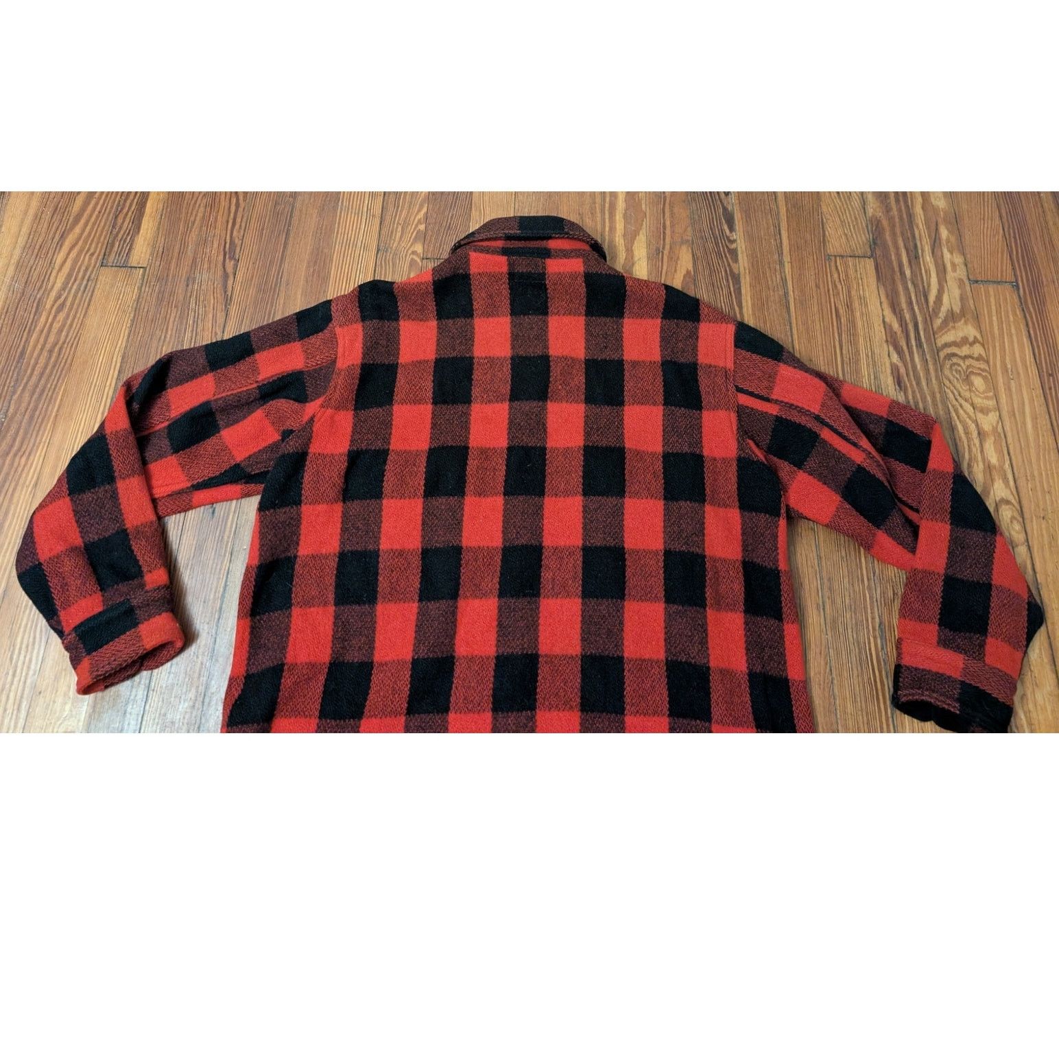 Woolrich Woolen Mills Vintage Woolrich Buffalo Plaid Wool Flannel Shacket 53/17 M Size US M / EU 48-50 / 2 - 7 Thumbnail