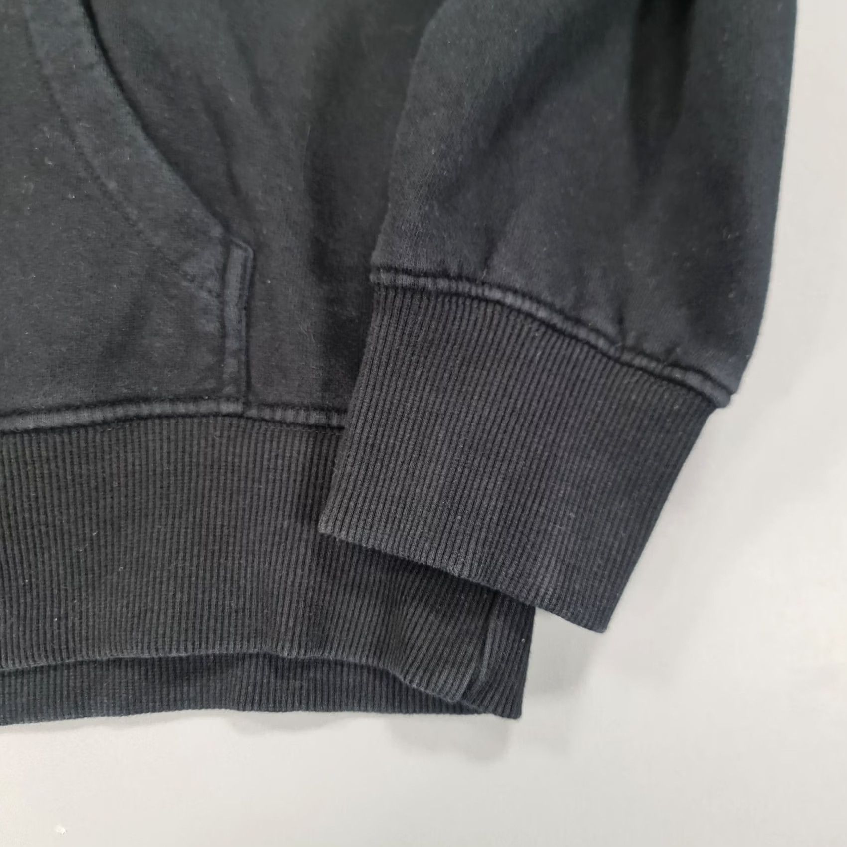 Vintage Trapstar Hoodie Black M Long Sleeve Pullover Fleece Logo Kangaroo Pockets 100% Cotton Machine Washable Mens Regular Sports Size US M / EU 48-50 / 2 - 5 Thumbnail