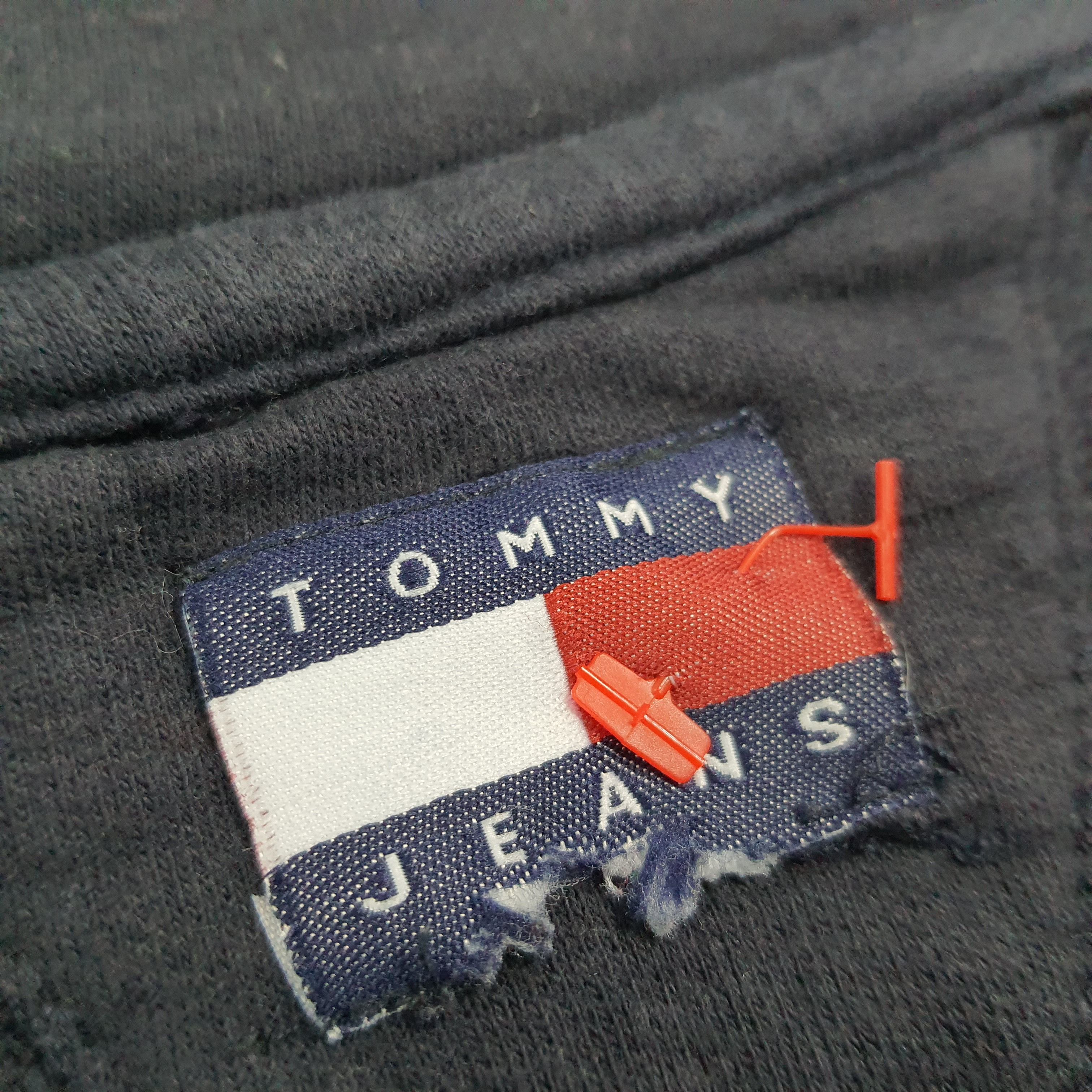 Tommy Hilfiger Vintage Tommy Jeans Hilfiger Half Zipper Sweatshirt C273N28 Size US XL / EU 56 / 4 - 6 Thumbnail