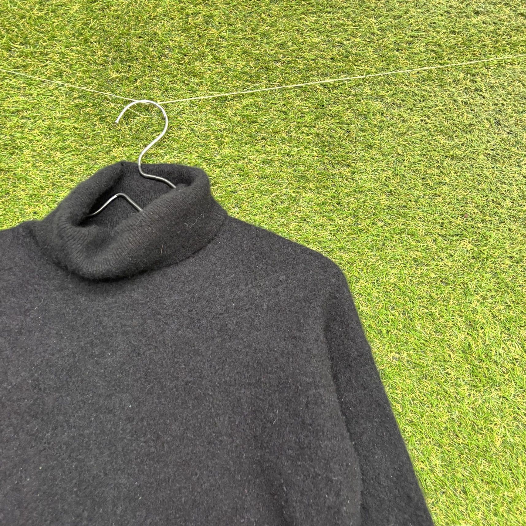 Vintage Halogen Sweater Womens Medium Black Turtleneck 100% Cashmere Knit Pullover Soft Size M / US 6-8 / IT 42-44 - 2 Thumbnail