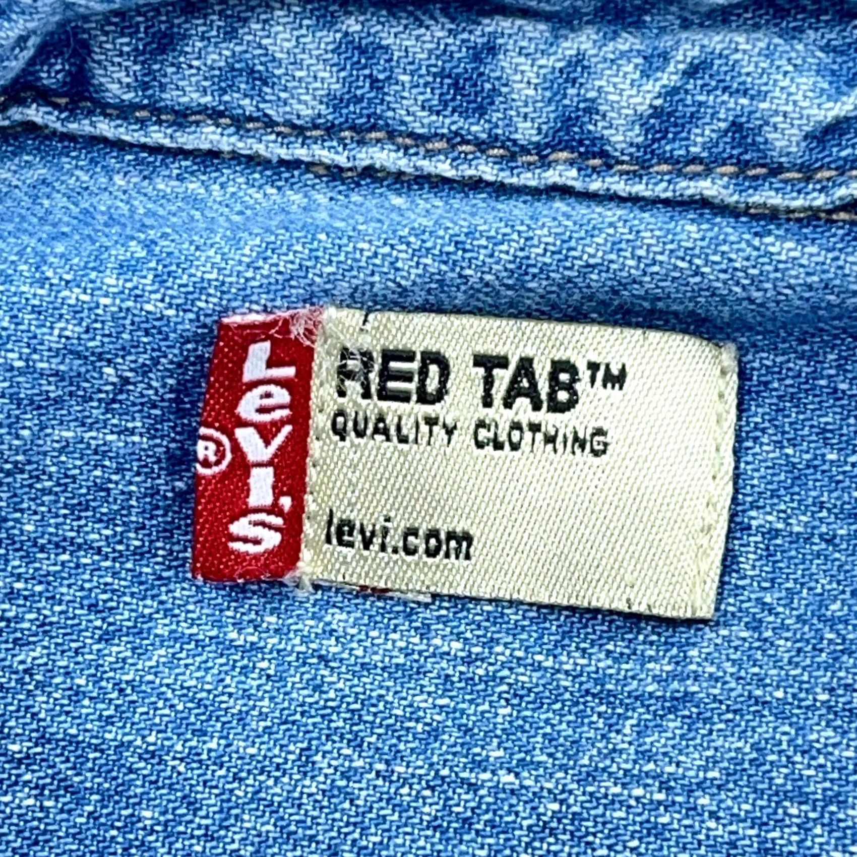 Levi's VINTAGE Levi's Denim Shirt Men XL Blue Button-Up Western 90s Y2K Red Tab Size US XL / EU 56 / 4 - 3 Thumbnail