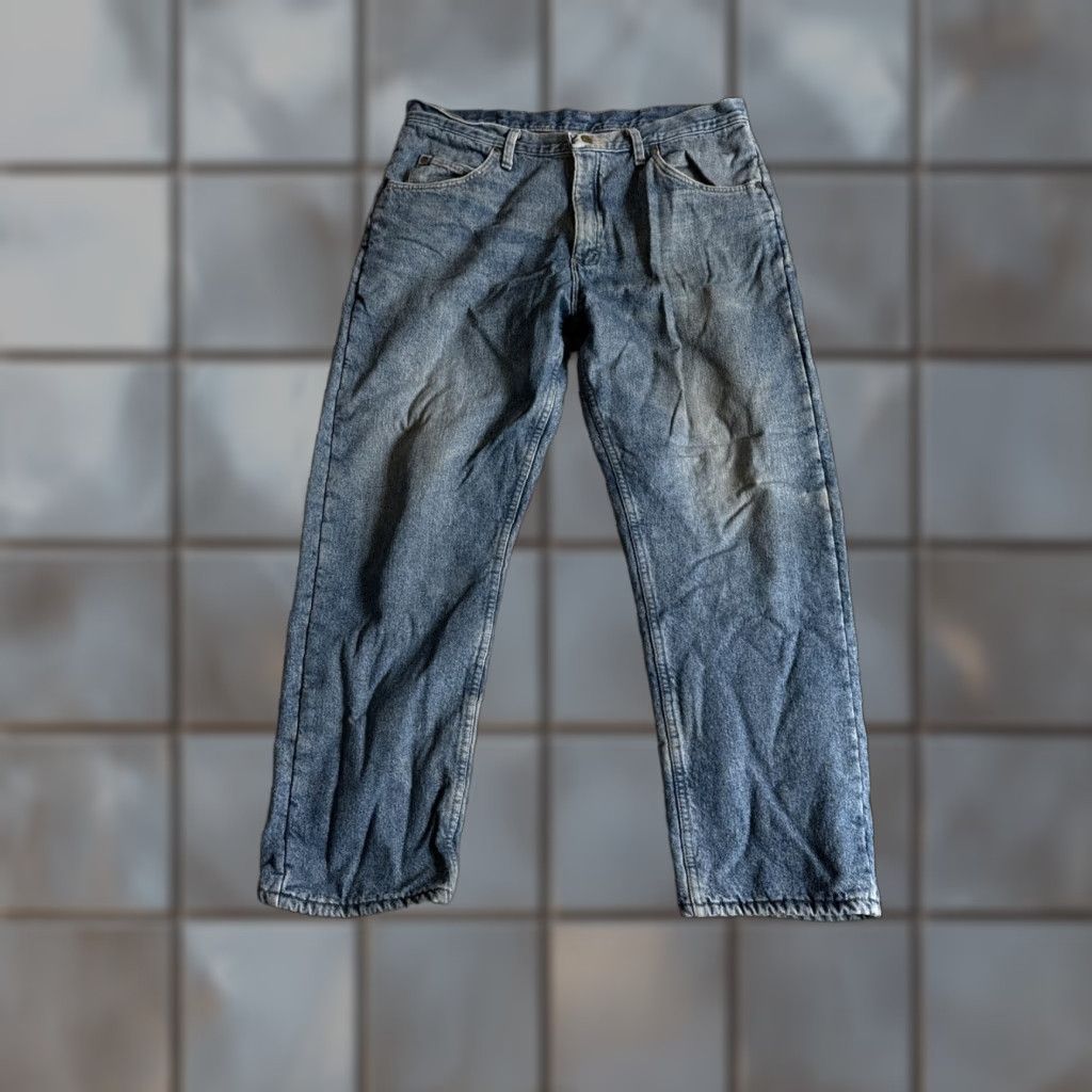 Wrangler Wrangler Jeans Men Blue Denim 36x30 Relaxed Fit Light Wash Casual Wear Straight Denim Fabric 28 Inseam Mens Size US 36 / EU 52 - 1 Thumbnail