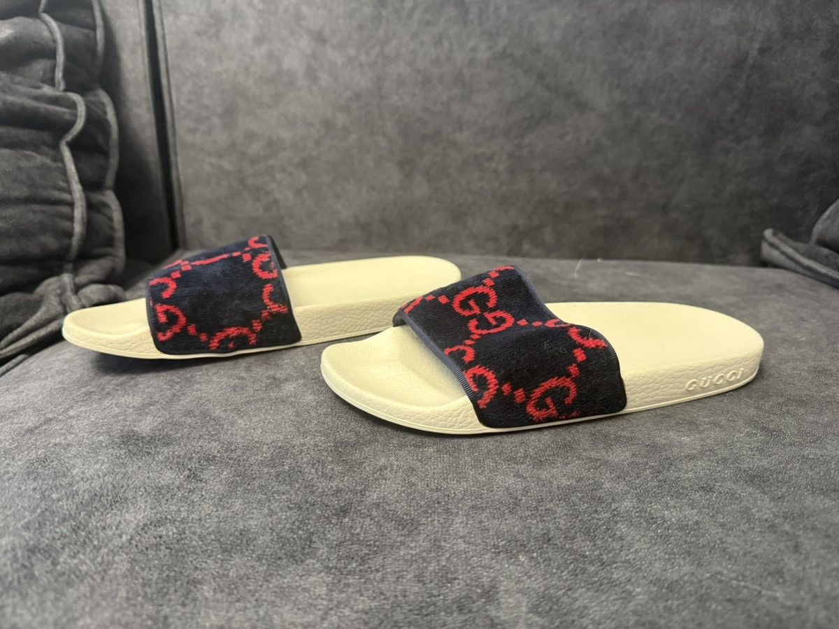 Gucci women’s GG Logo Velvet Monogram Slide Size EU 38 US 8