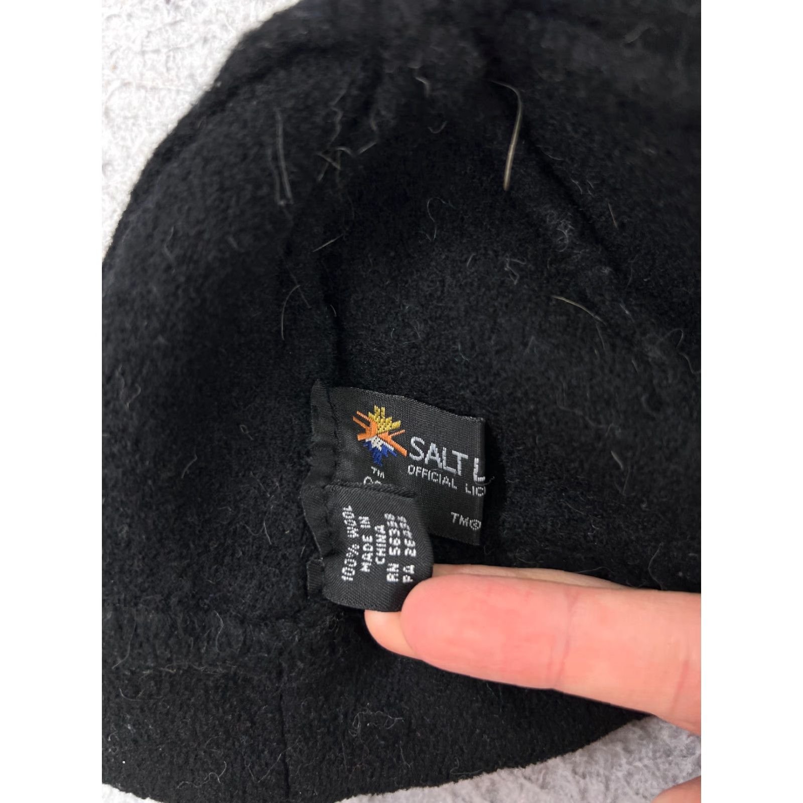 Vintage Salt Lake Olympics Beanie Adult XS Black Gray Knit Acrylic 100% Wool Toque Mens Size ONE SIZE - 6 Thumbnail