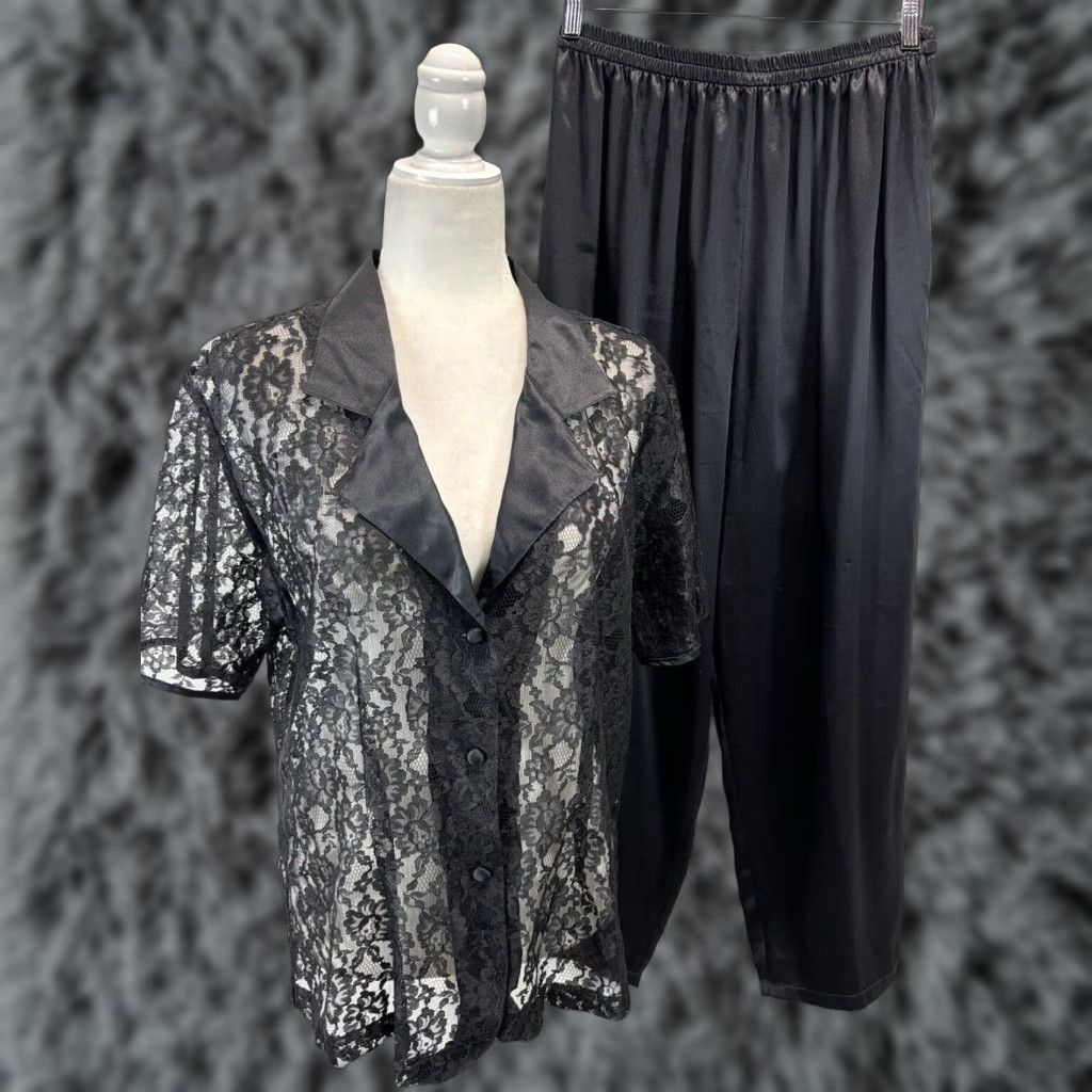 Victoria's Secret Vtg Victoria’s Secret 2 Pc Pajama Set Sz Large Black Lace Top Satin Pants 90’s Size L / US 10 / IT 46 - 1 Thumbnail