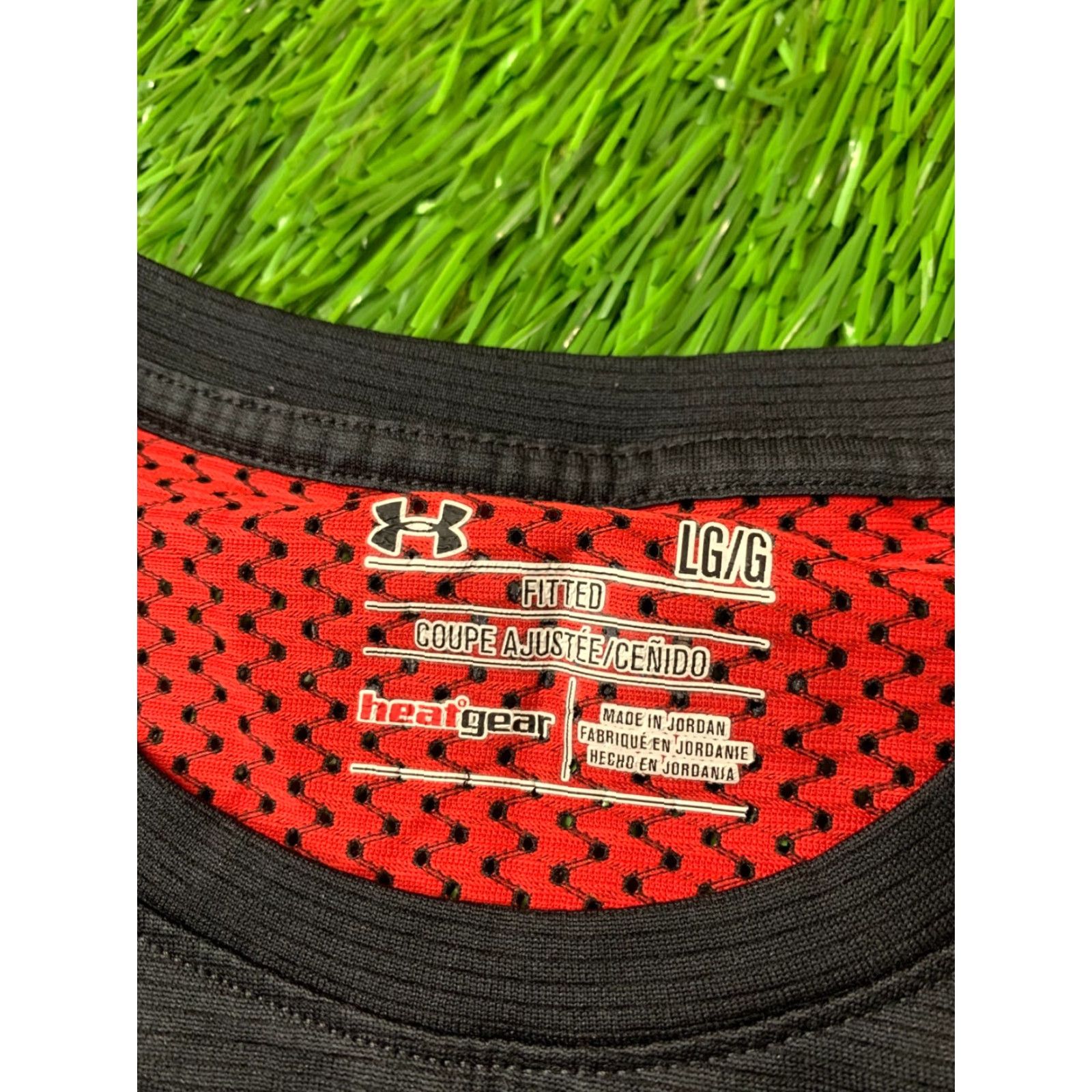 Under Armour UNDER ARMOUR HEATGEAR Shirt Men L Black and Red 2016 CrossFit Jersey 100% Polyester Short Sleeve Size US L / EU 52-54 / 3 - 5 Thumbnail