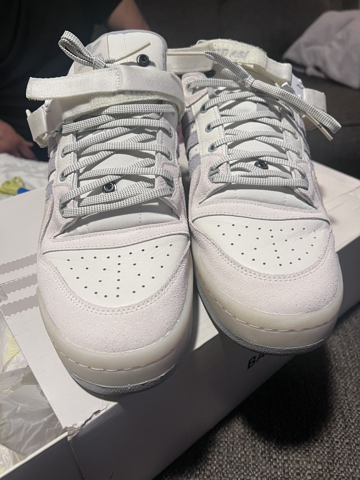 Adidas Bad bunny forum adidas Size US 14 / EU 47 - 2 Thumbnail