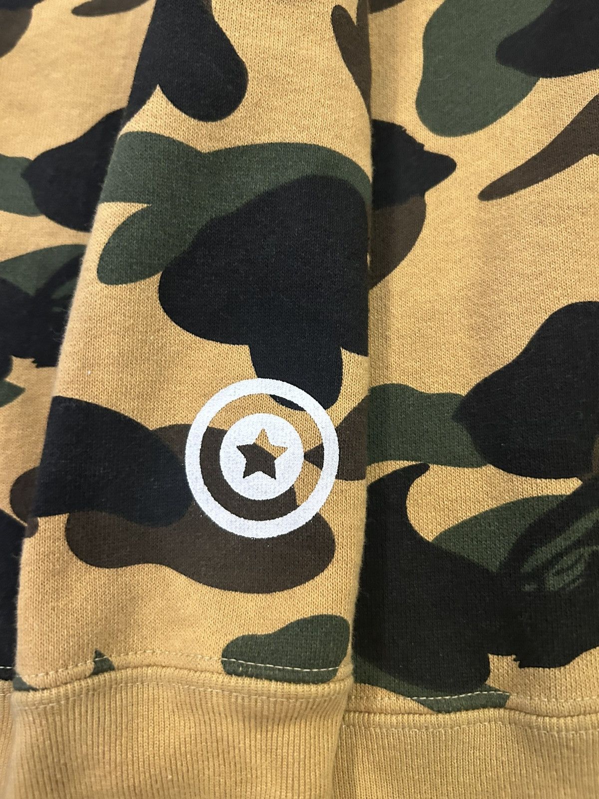 Bape Bape 1st Camo Shark Full Zip Hoodie Size US L / EU 52-54 / 3 - 6 Thumbnail