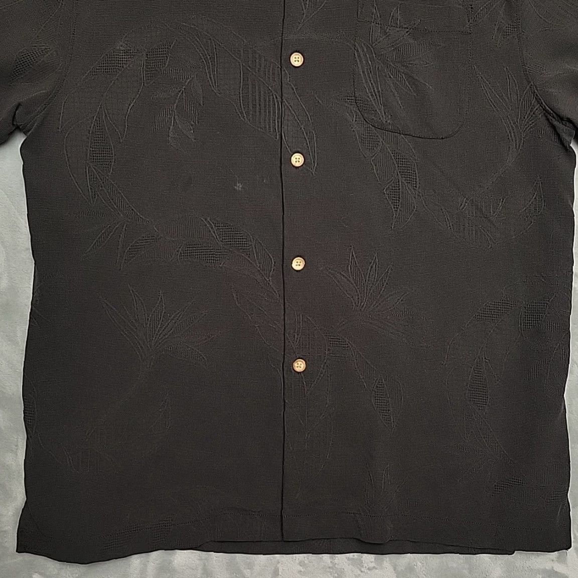 Tommy Bahama VINTAGE Tommy Bahama Shirt Mens M Black 100% Silk Embroidered Aloha Hawaii Loop Collar Size US M / EU 48-50 / 2 - 3 Thumbnail