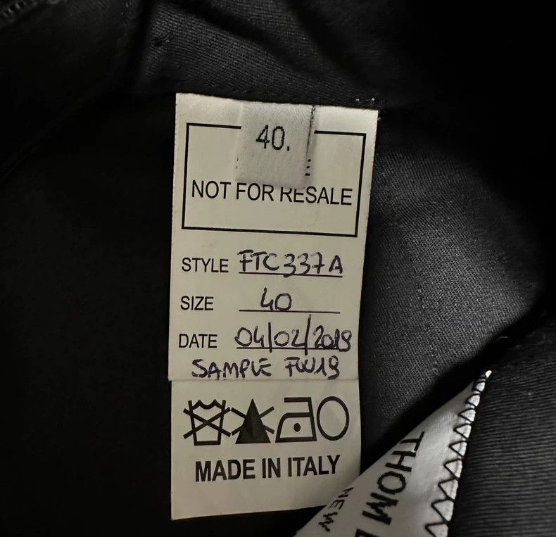 Thom Browne Thom Browne Midsize classic trousers Size 26" / US 2 / IT 38 - 2 Thumbnail