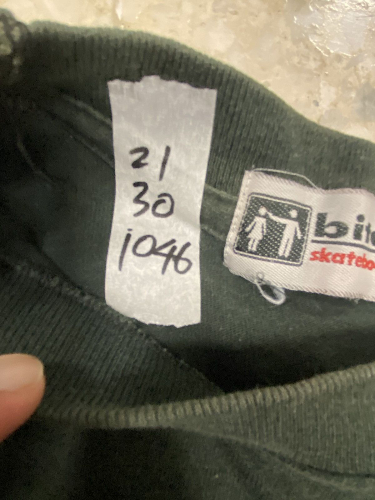Vintage Vintage bitch skateboard big logo size L distressed Size US L / EU 52-54 / 3 - 4 Thumbnail