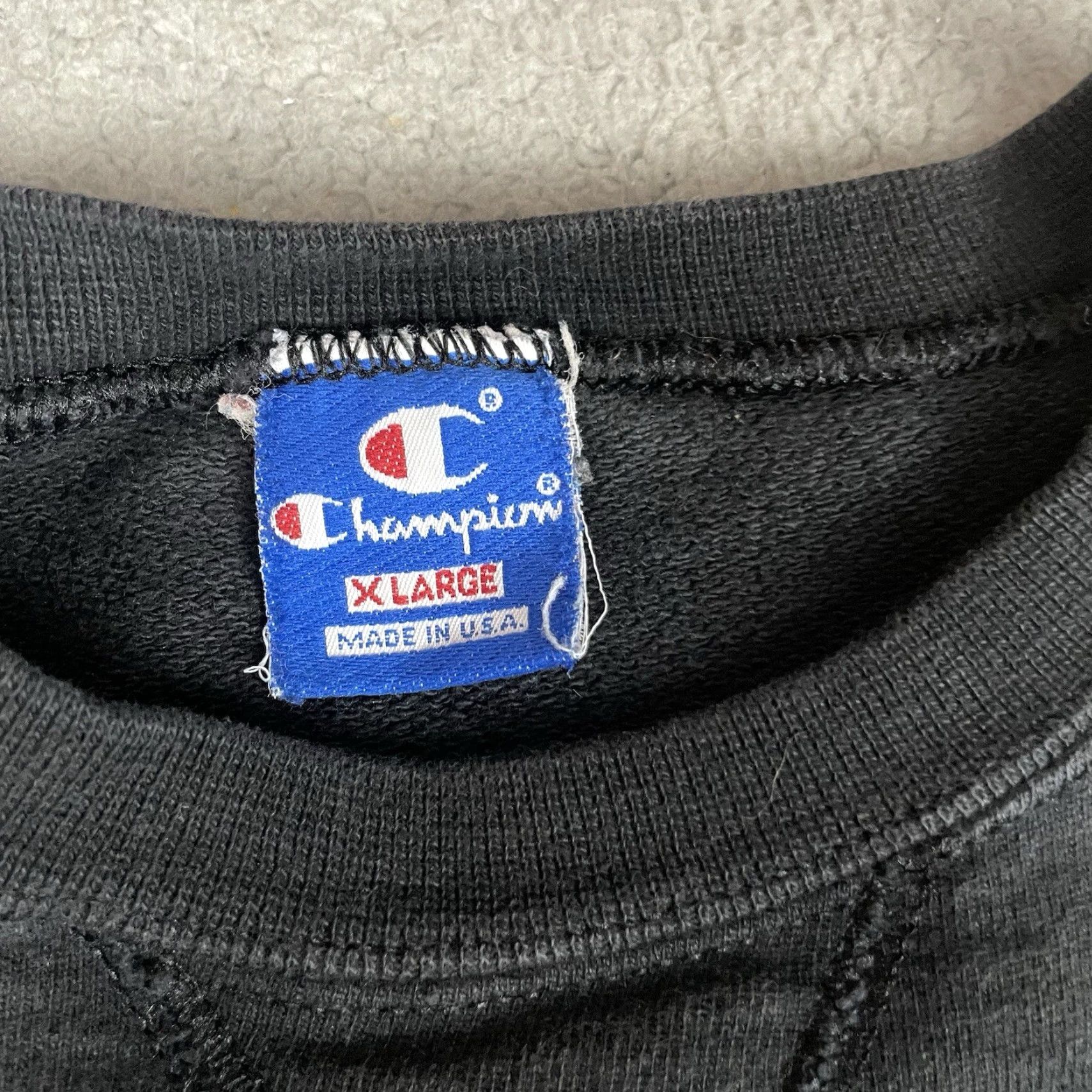 Champion VINTAGE Champion Sweatshirt Mens XL Black Embroidered Made USA 80s Spellout Logo Size US XL / EU 56 / 4 - 4 Thumbnail