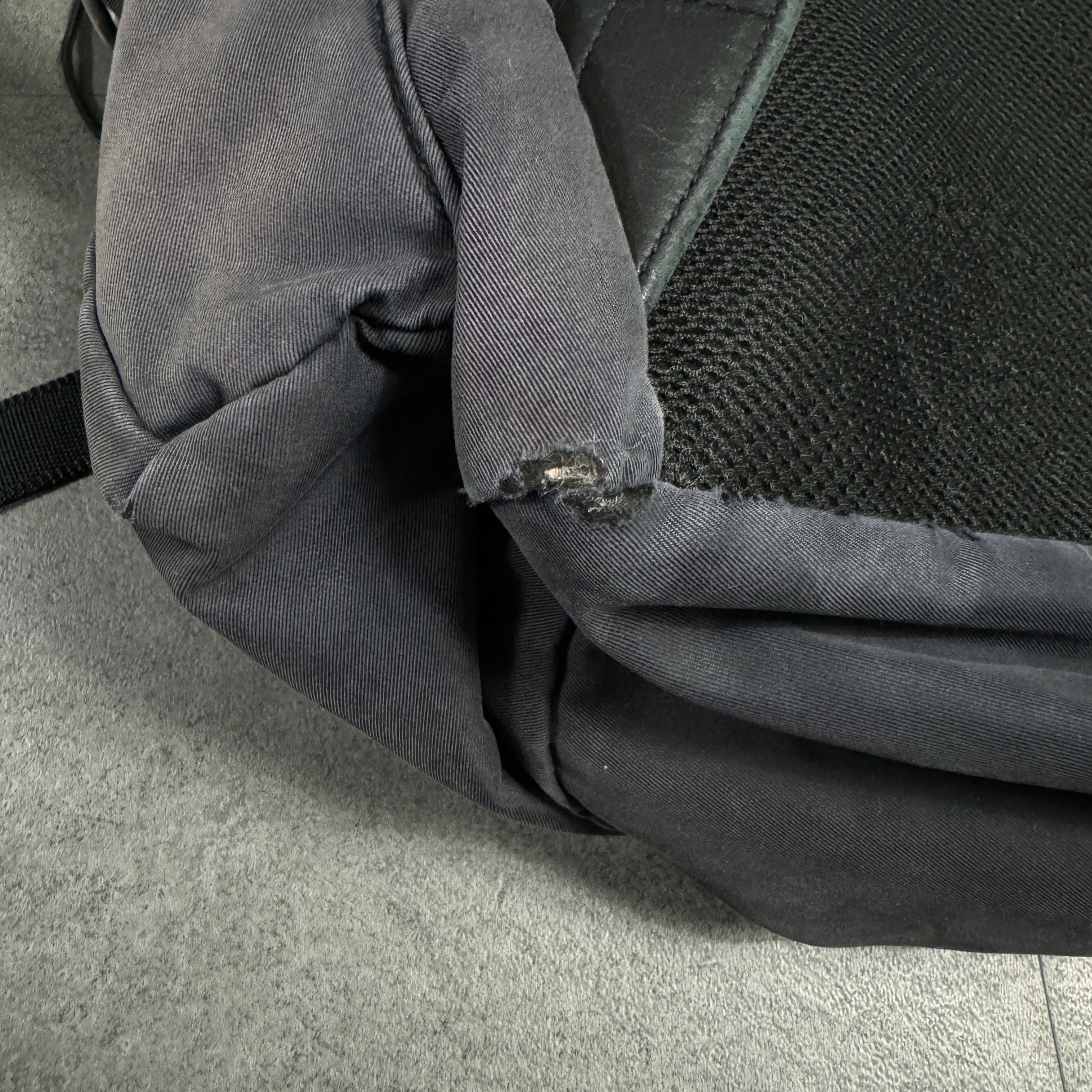 Undercover Undercover A/W09 'Earmuff Maniac' Joy Division Backpack Size ONE SIZE - 9 Thumbnail