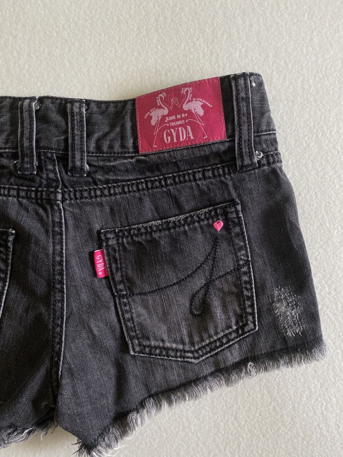 If Six Was Nine y2k gyaru gothic gyda studded mini shorts Size 27" / US 4 / IT 40 - 6 Thumbnail
