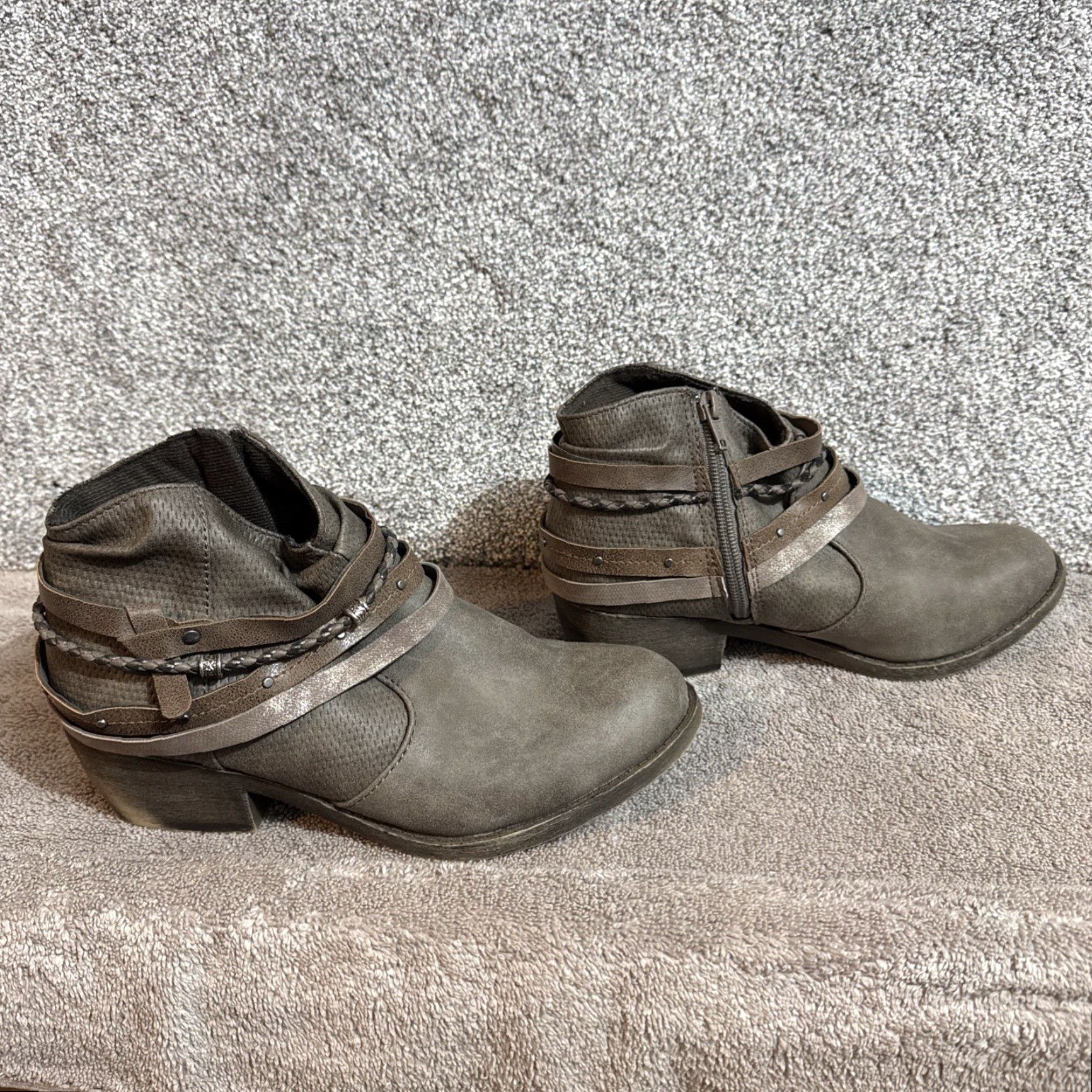 Etro SO Ankle Boots Womens 8 Boot Women Brown Faux Leather Western Boho Straps Y2K Retro Distressed Style Casual Party/Cocktail Vintage No Size US 8 / IT 38 - 2 Thumbnail