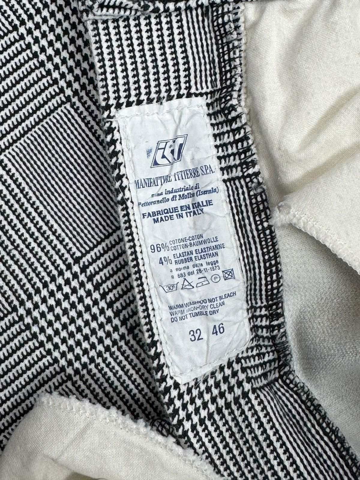 Versace Jeans Couture × Vintage Versace Jeans Couture Vintage Check Pants 1990s size 32 Size 32" / US 10 / IT 46 - 16 Thumbnail