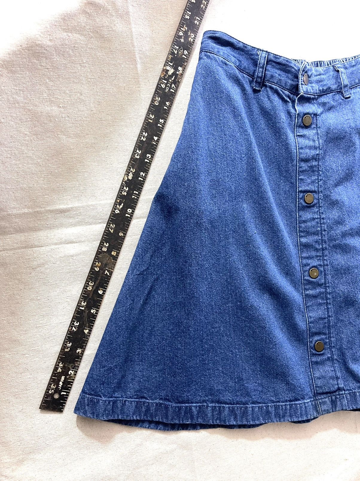 CHOCOOLATE Denim Elastic Waist A Line Faux Button Midi Skirt Size 27" / US 4 / IT 40 - 13 Thumbnail