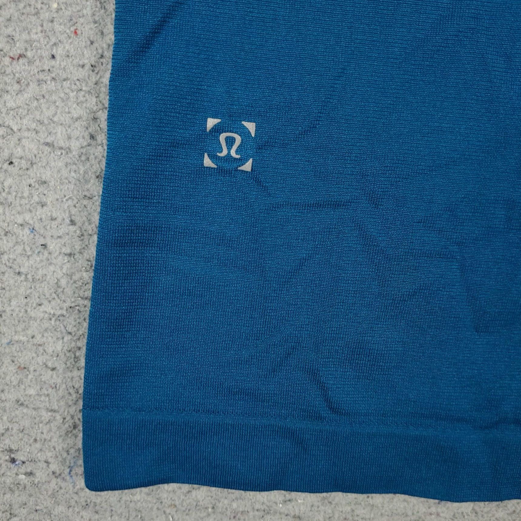 Lululemon Lululemon Polo Shirt Mens L Blue Nylon Polyester Polo Shirt Short Sleeve Casual Golf Activewear Modern Preppy Logo Mens Size US L / EU 52-54 / 3 - 5 Thumbnail