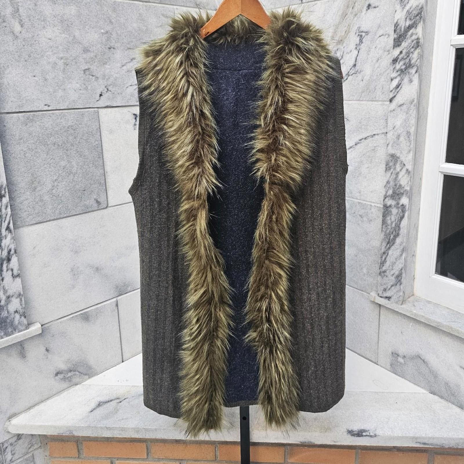 Other Women's Earth Tone Faux Fur Trim Vest Size M / US 6-8 / IT 42-44 - 3 Thumbnail