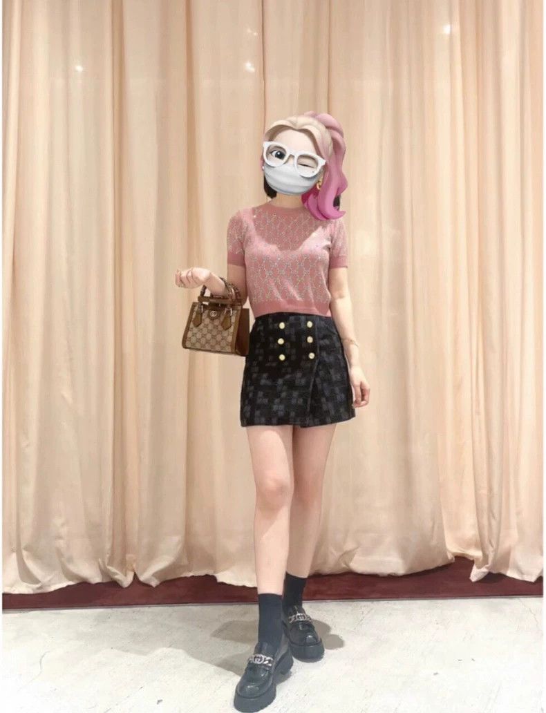 Gucci Gucci Logo old flower full diamond pink round neck wool kni Size US XS / EU 42 / 0 - 9 Thumbnail