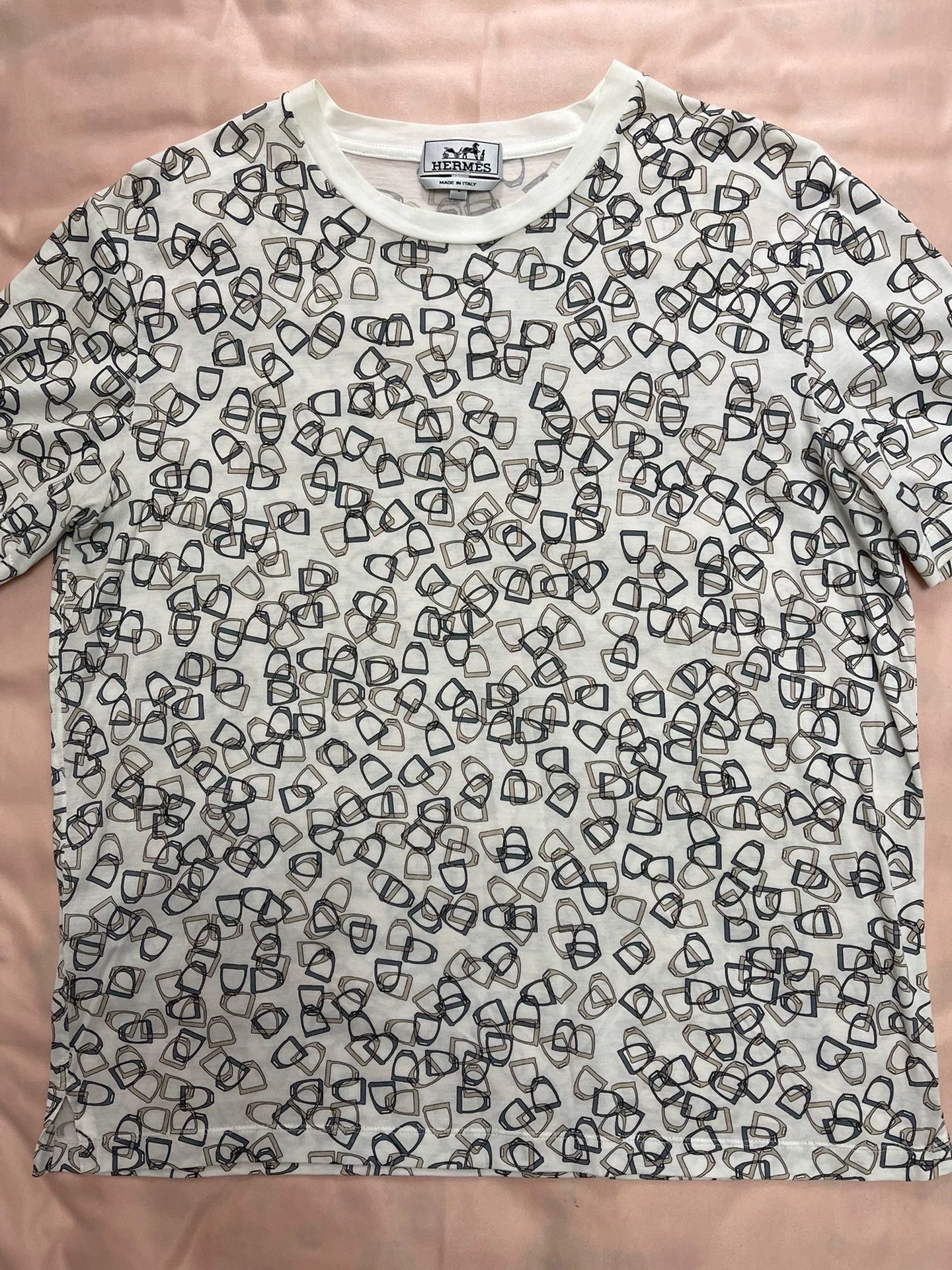 Hermes Hermes White Basic T-Shirt L (Men's) Size US L / EU 52-54 / 3 - 1 Thumbnail