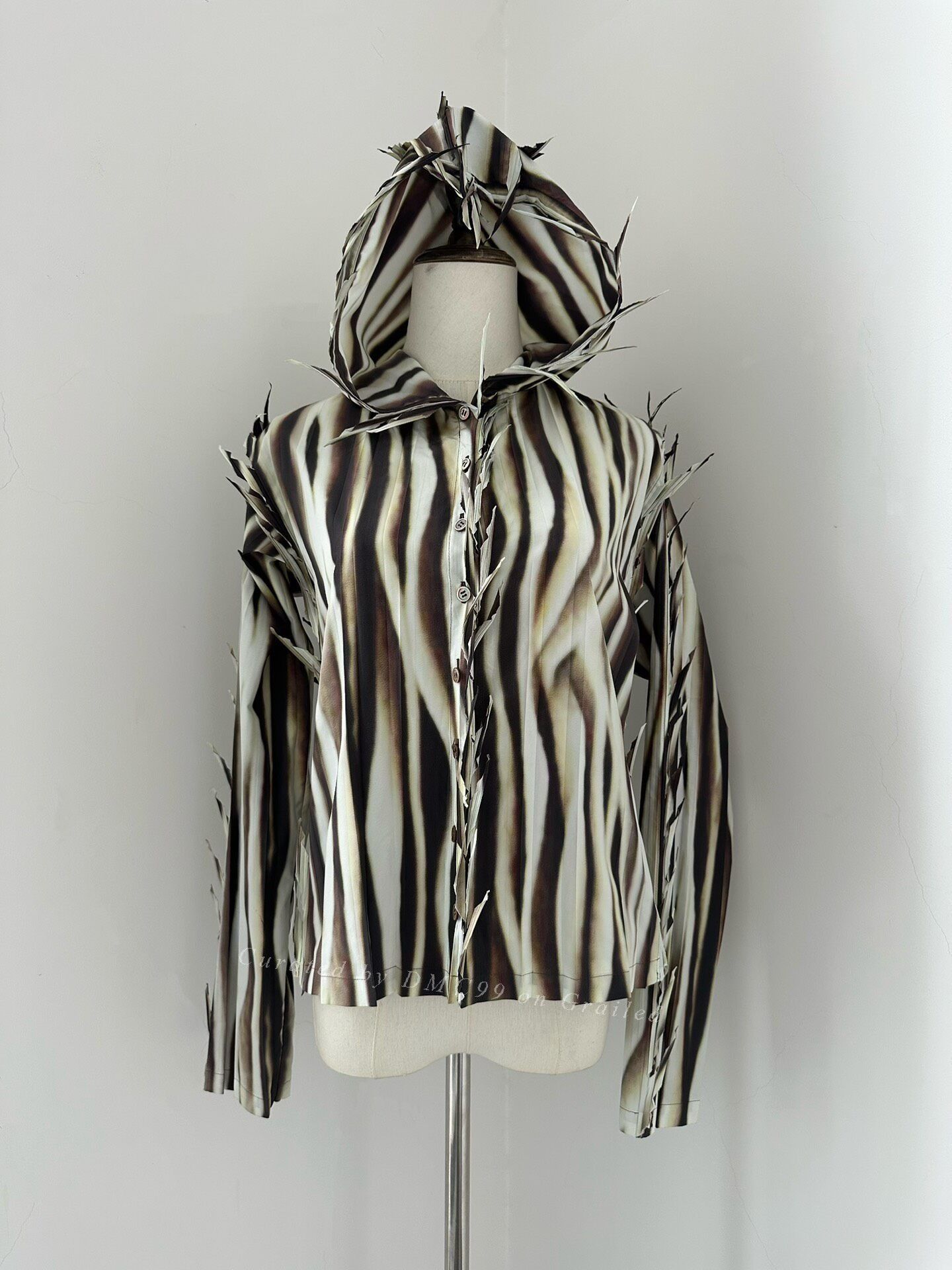 Issey Miyake Issey Miyake 2007 Runway Thorn Hooded Shirt Size L / US 10 / IT 46 - 1 Thumbnail