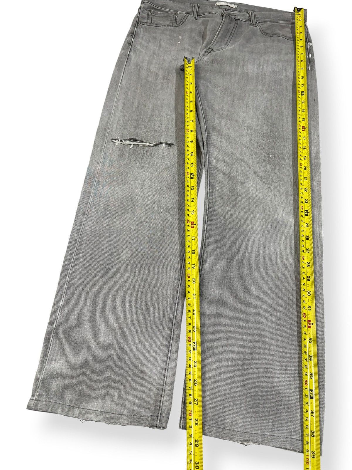 Undercover × Uniqlo Vintage Y2K Uniqlo Selvedge Grey Faded Distressed Jeans Size US 33 - 14 Thumbnail