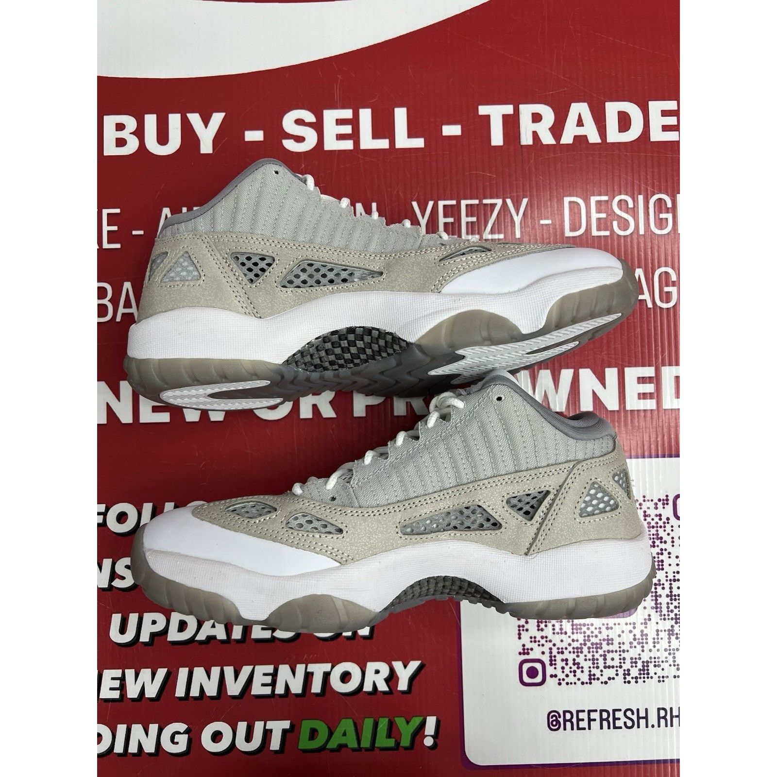 Jordan Brand Air Jordan 11 Retro IE Low Light Orewood Brown Grey Size 9 Size US 9 / EU 42 - 5 Thumbnail