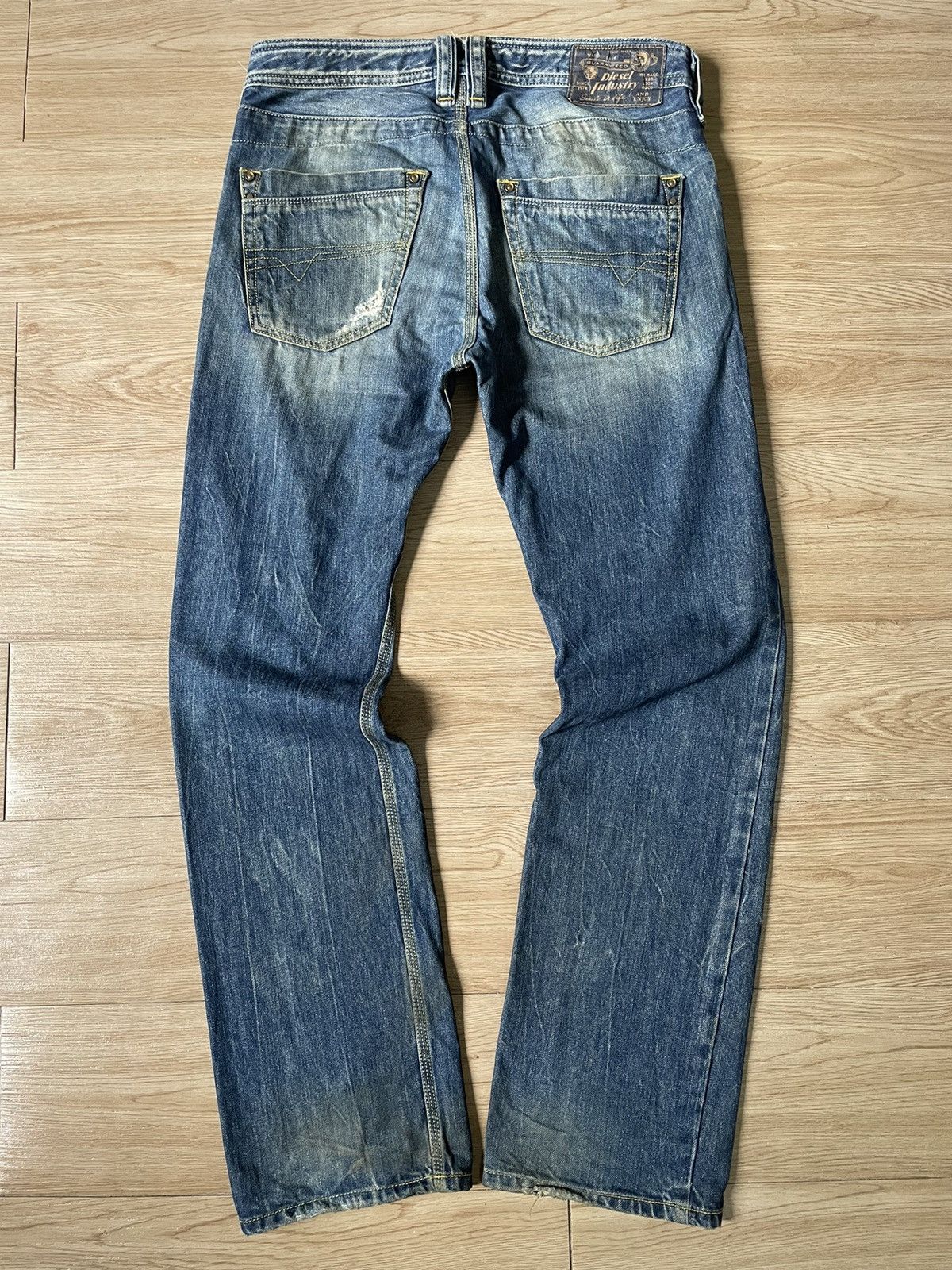 Diesel Vintage Diesel Distressed Straight Cut Faded Mud Wash Denim Size US 32 / EU 48 - 16 Thumbnail
