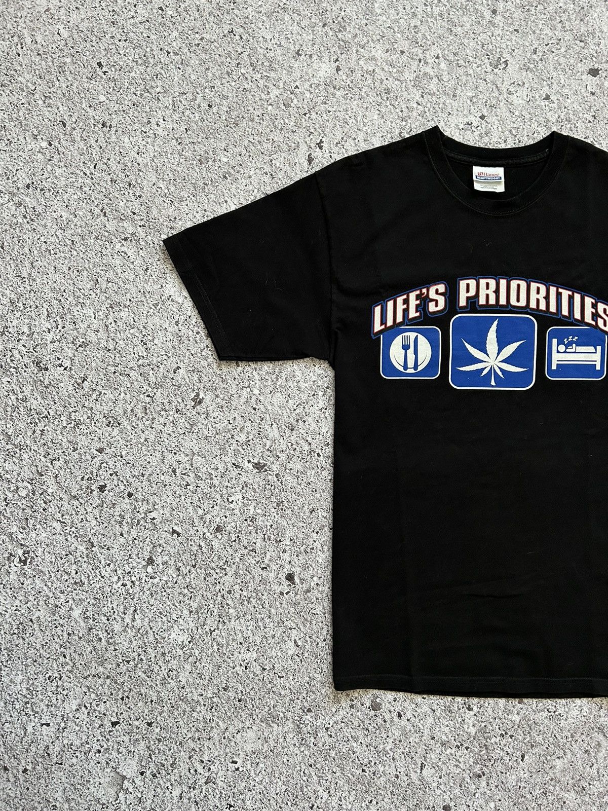 Vintage Vintage 90s Life’s Priorities Narcotic Marihuana T-Shirt Size US M / EU 48-50 / 2 - 3 Thumbnail