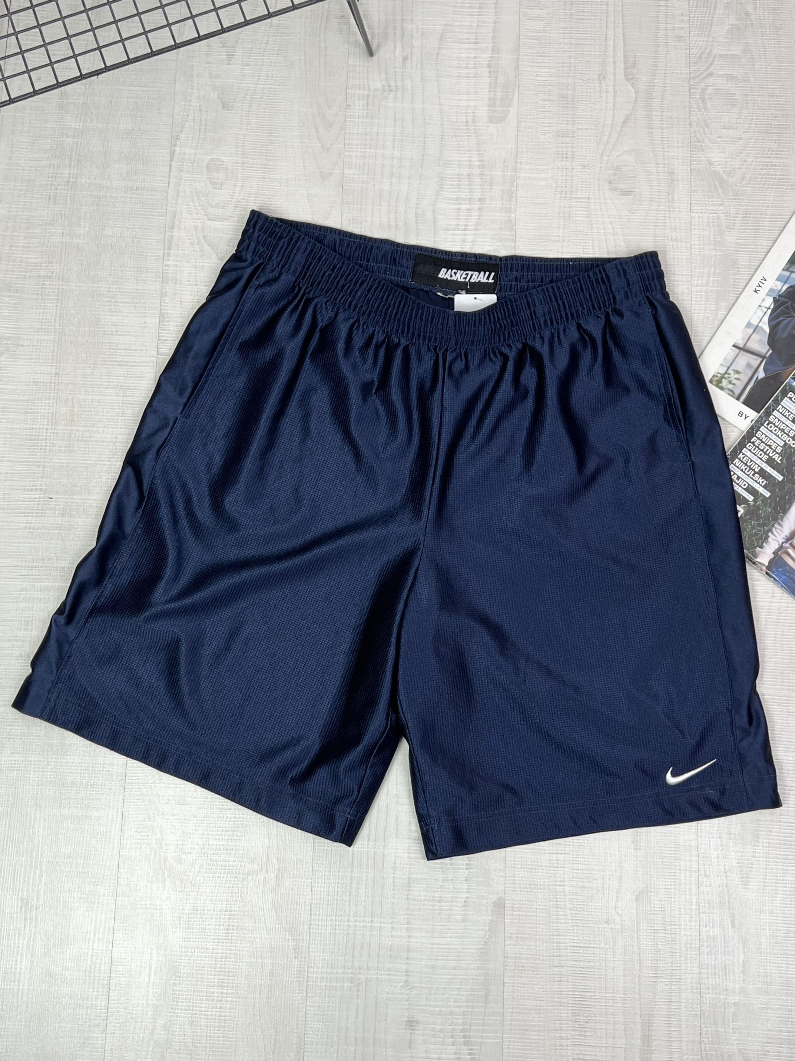 Nike × Vintage Nike Basketball vintage shorts Size US 38 / EU 54 - 1 Thumbnail