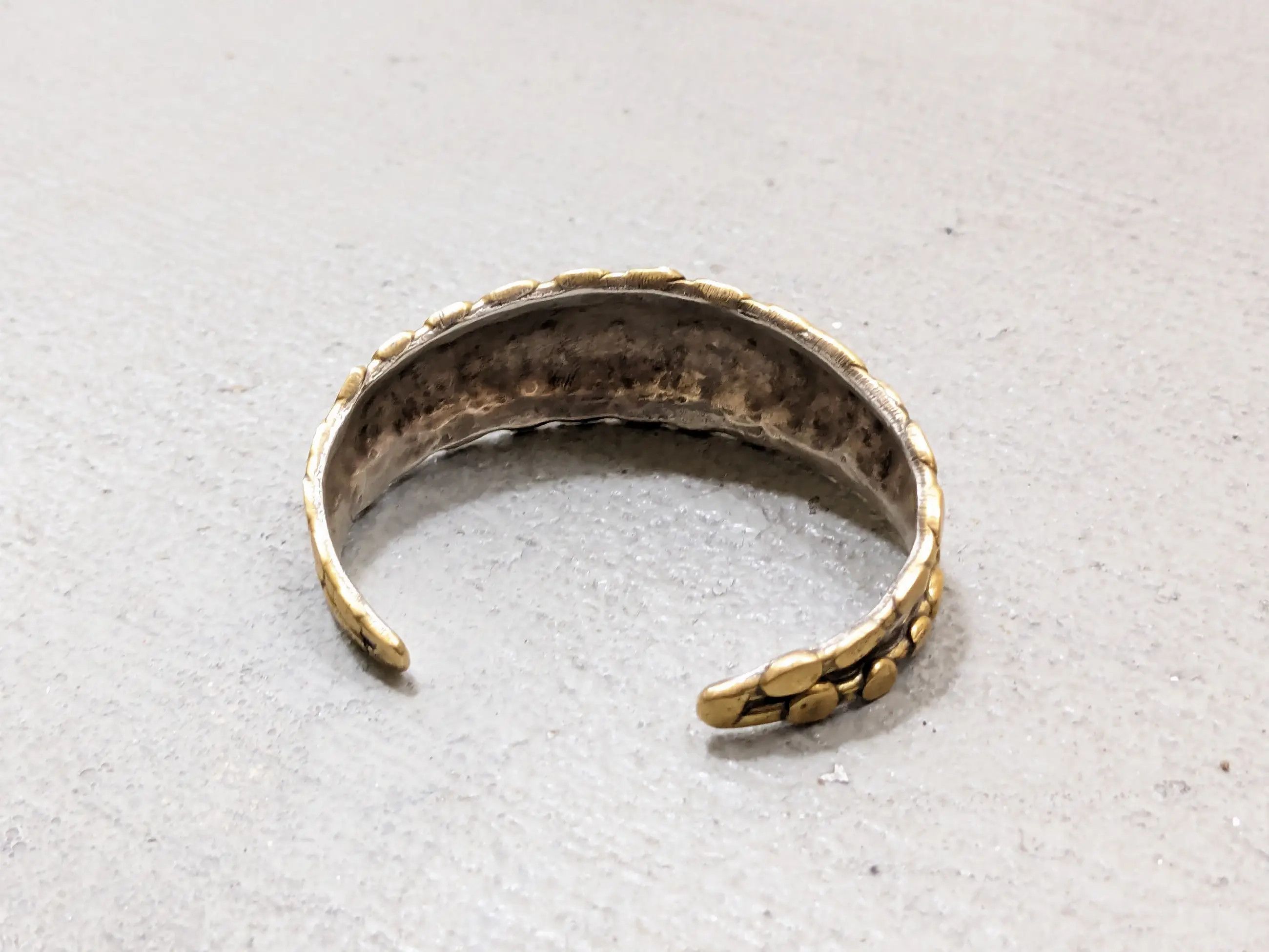 Jewelry Vintage Sterling Silver Cuff Bracelet Brass 5.5 Hammered Size ONE SIZE - 6 Thumbnail