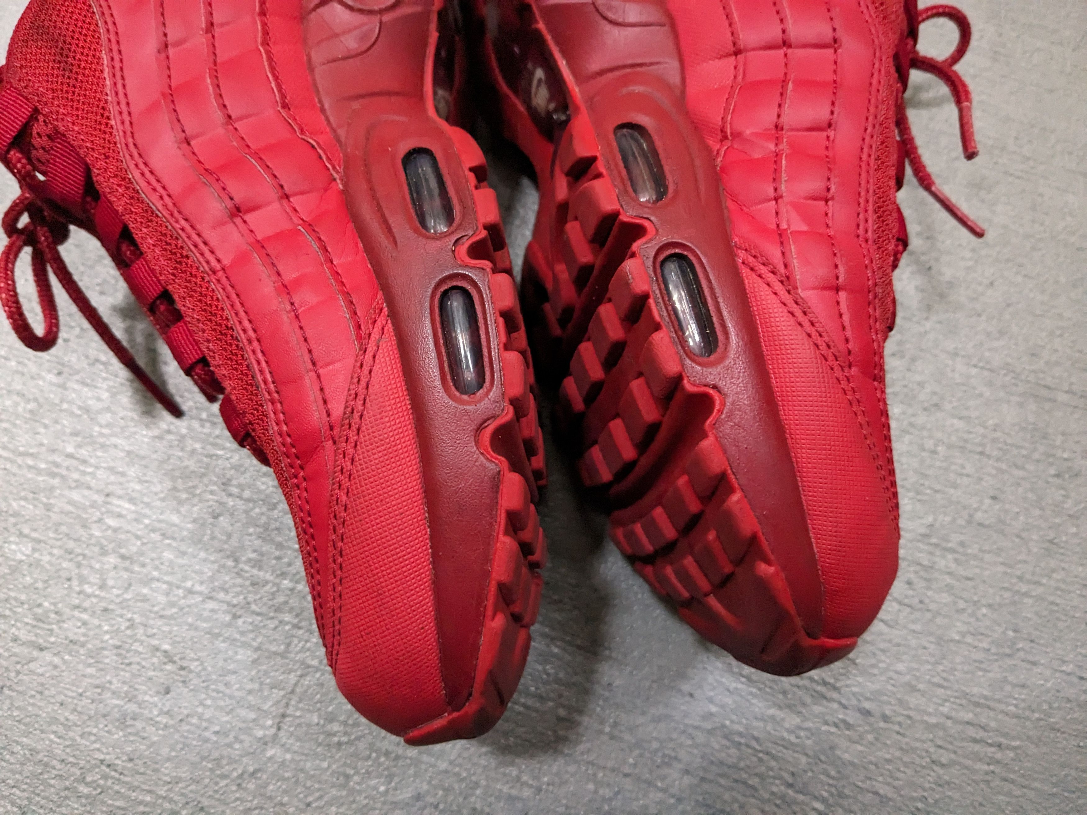 Nike Nike Air Max 95 Triple Red Size 8 CQ9969-600 2019 Size US 8 / EU 41 - 7 Thumbnail