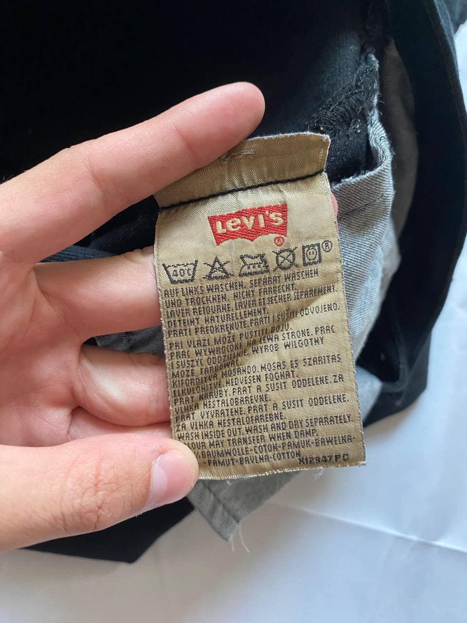 Jean × Levi's × Vintage Vintage 501 Levi’s black jeans size 30x32 Size US 32 / EU 48 - 12 Thumbnail