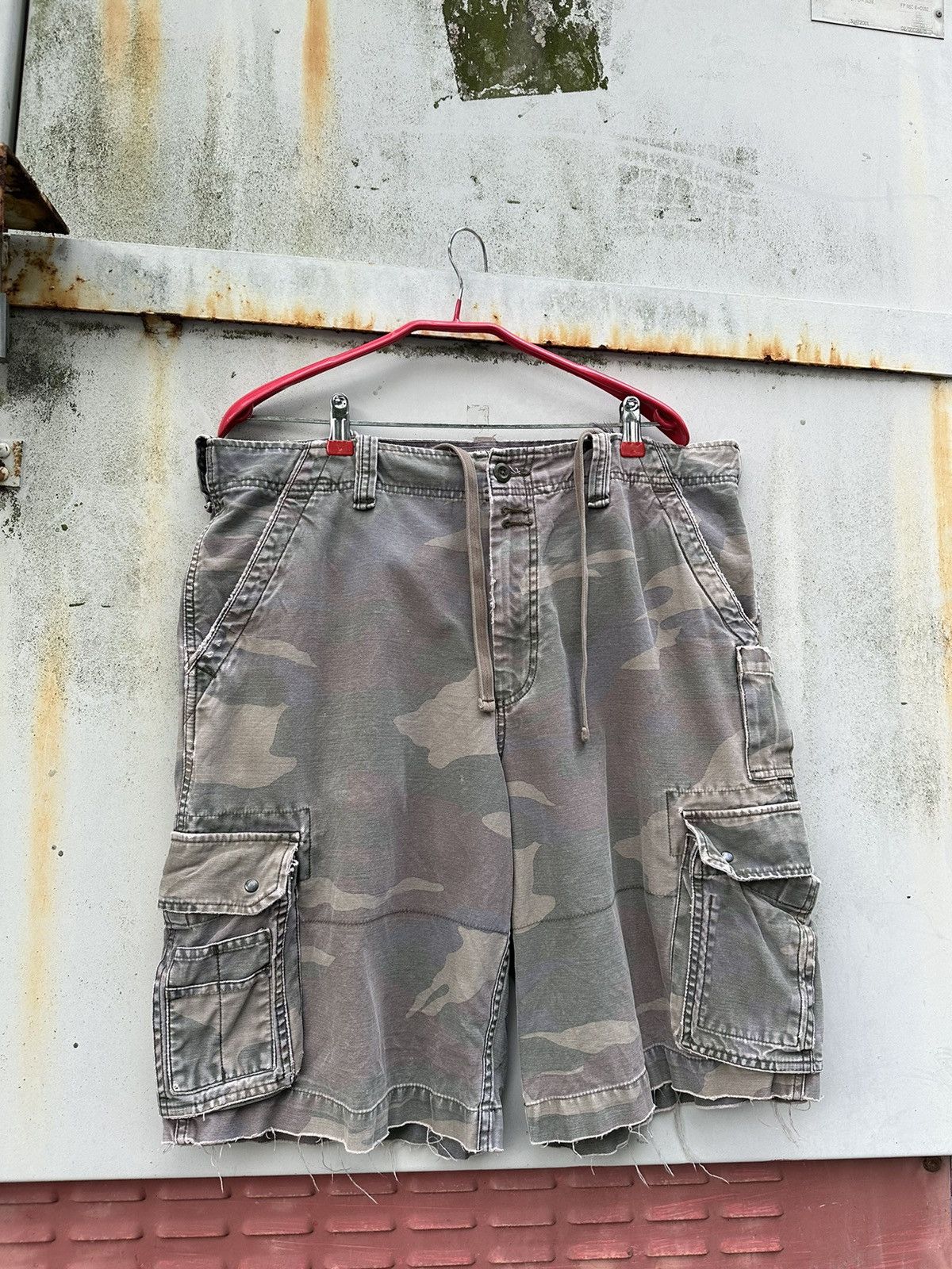 Vintage Vintage THRASHED Old Navy Camo Cargos Size US 35 - 1 Thumbnail
