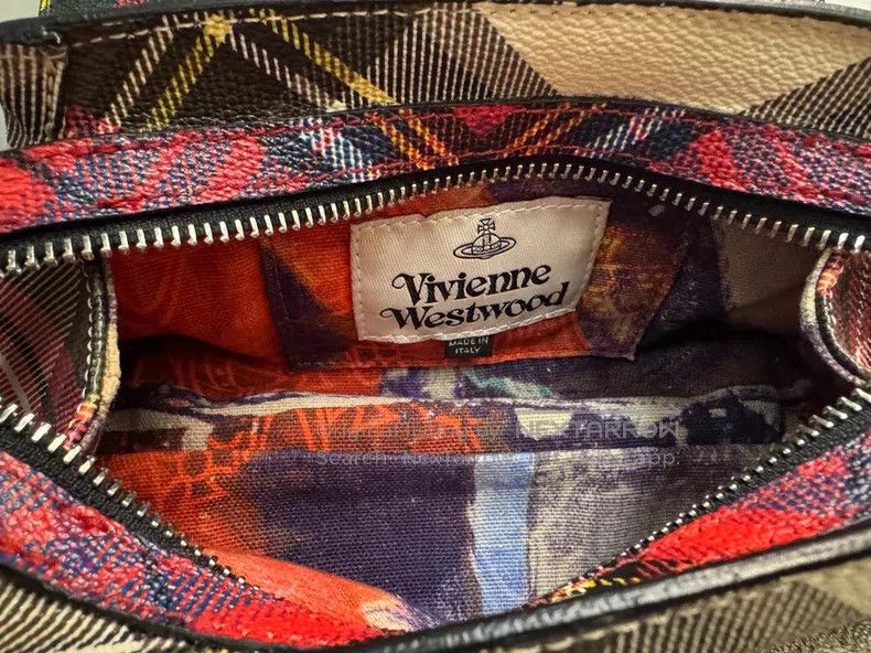 Vivienne Westwood Vivienne Westwood size os Wide Belt Plaid Bag Size ONE SIZE - 4 Thumbnail