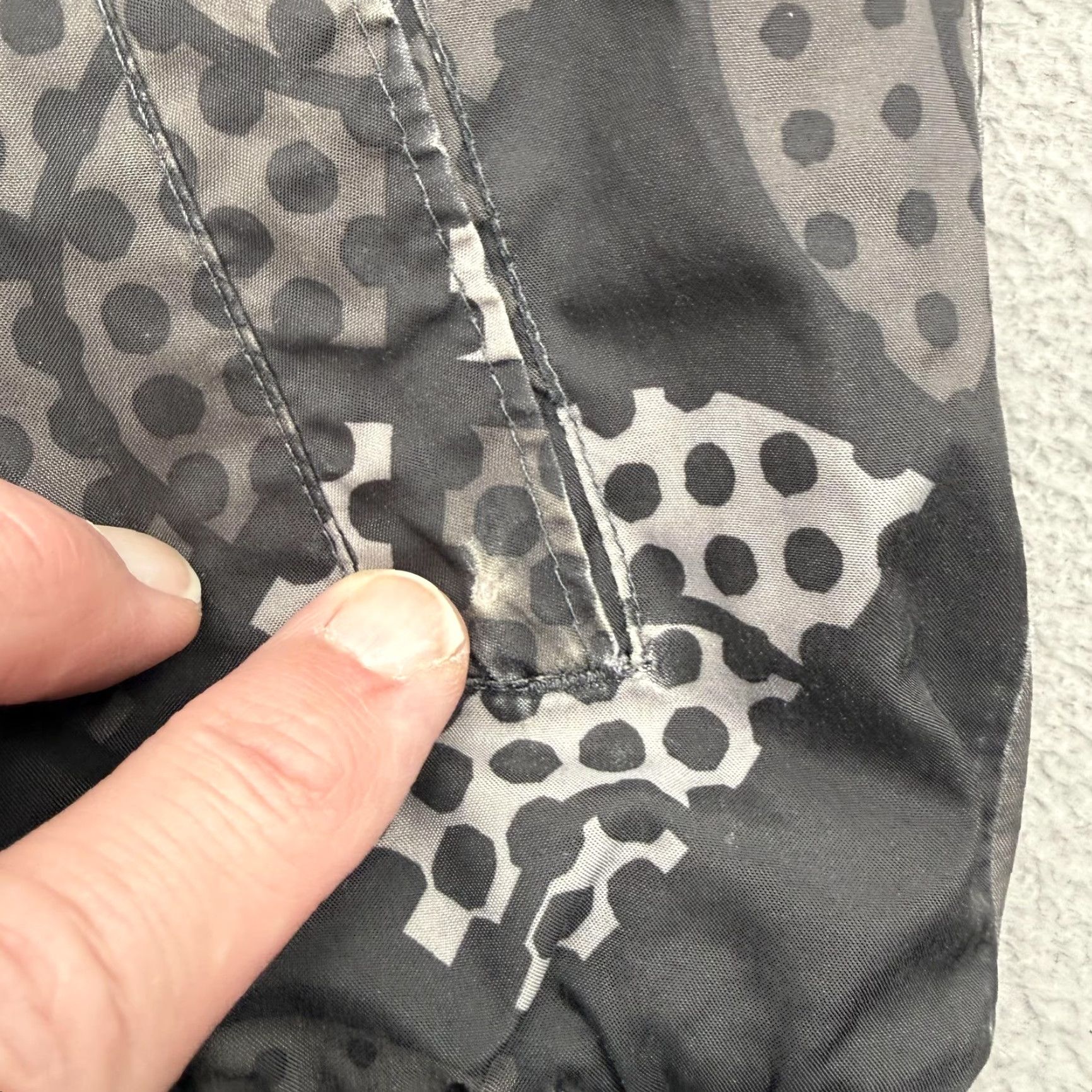 The North Face The North Face Jacket Mens Medium Gray Hooded Full Zip Lined Geometric Pattern Size US M / EU 48-50 / 2 - 5 Thumbnail