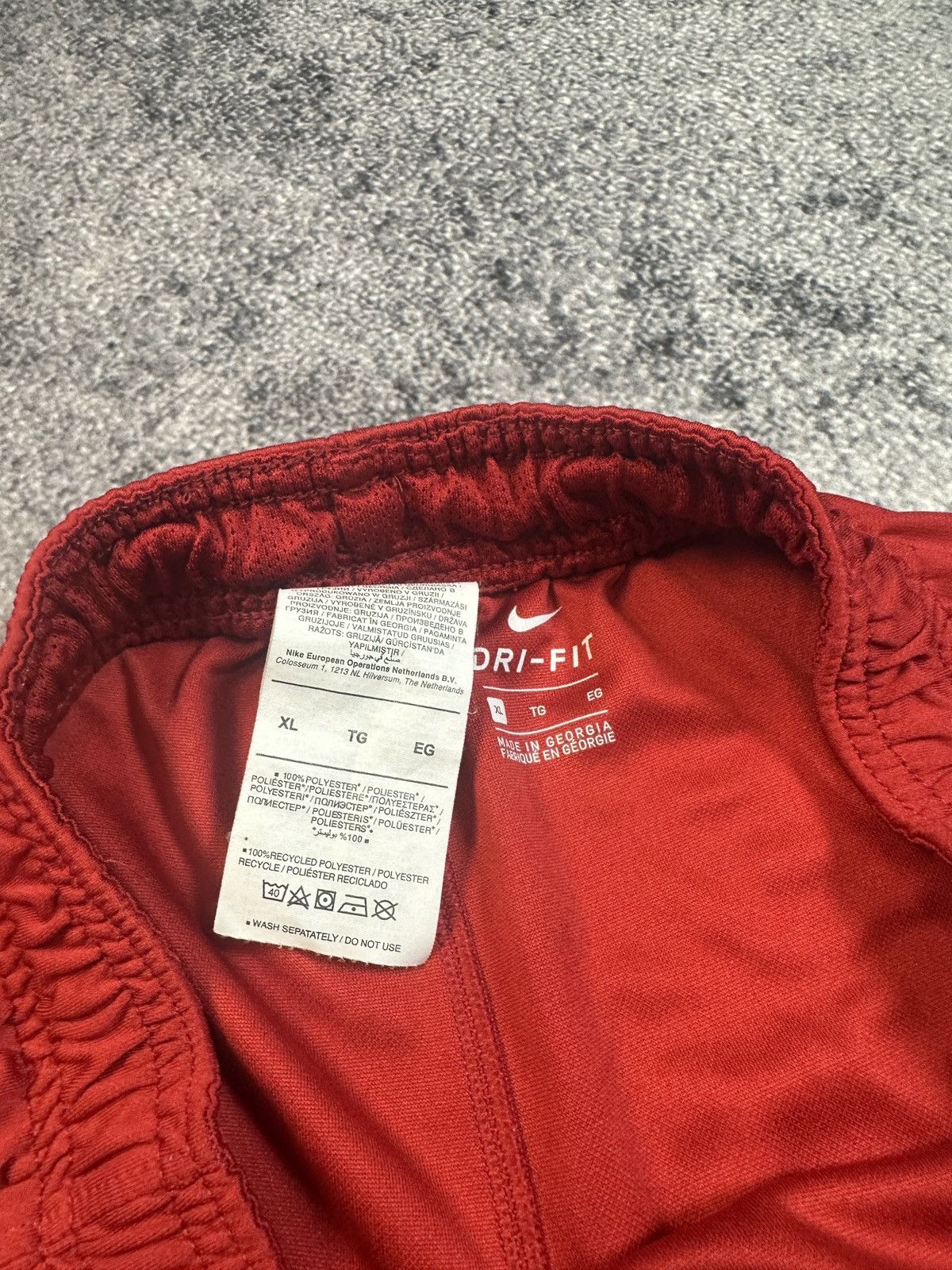 Nike Nike Liverpool Shorts Soccer Streetwear rare XL Casual VTg Size US 36 / EU 52 - 4 Thumbnail