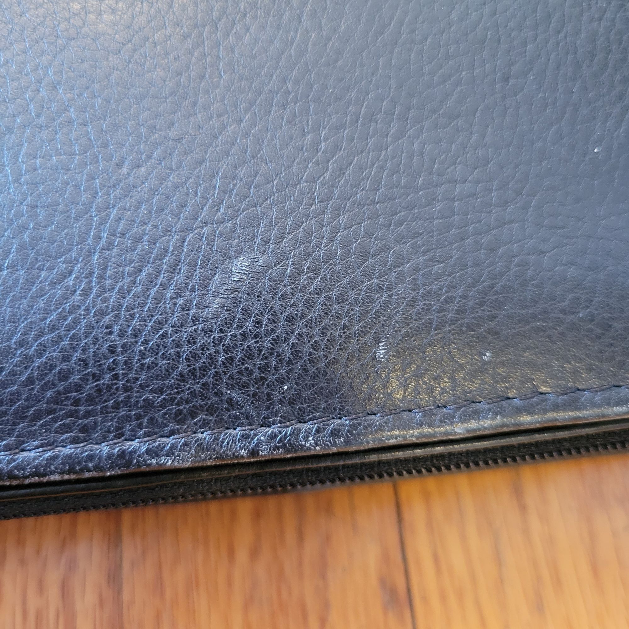 Wilsons Leather Wilsons Black Leather Business Portfolio Adjustable Shoulder Size ONE SIZE - 9 Thumbnail