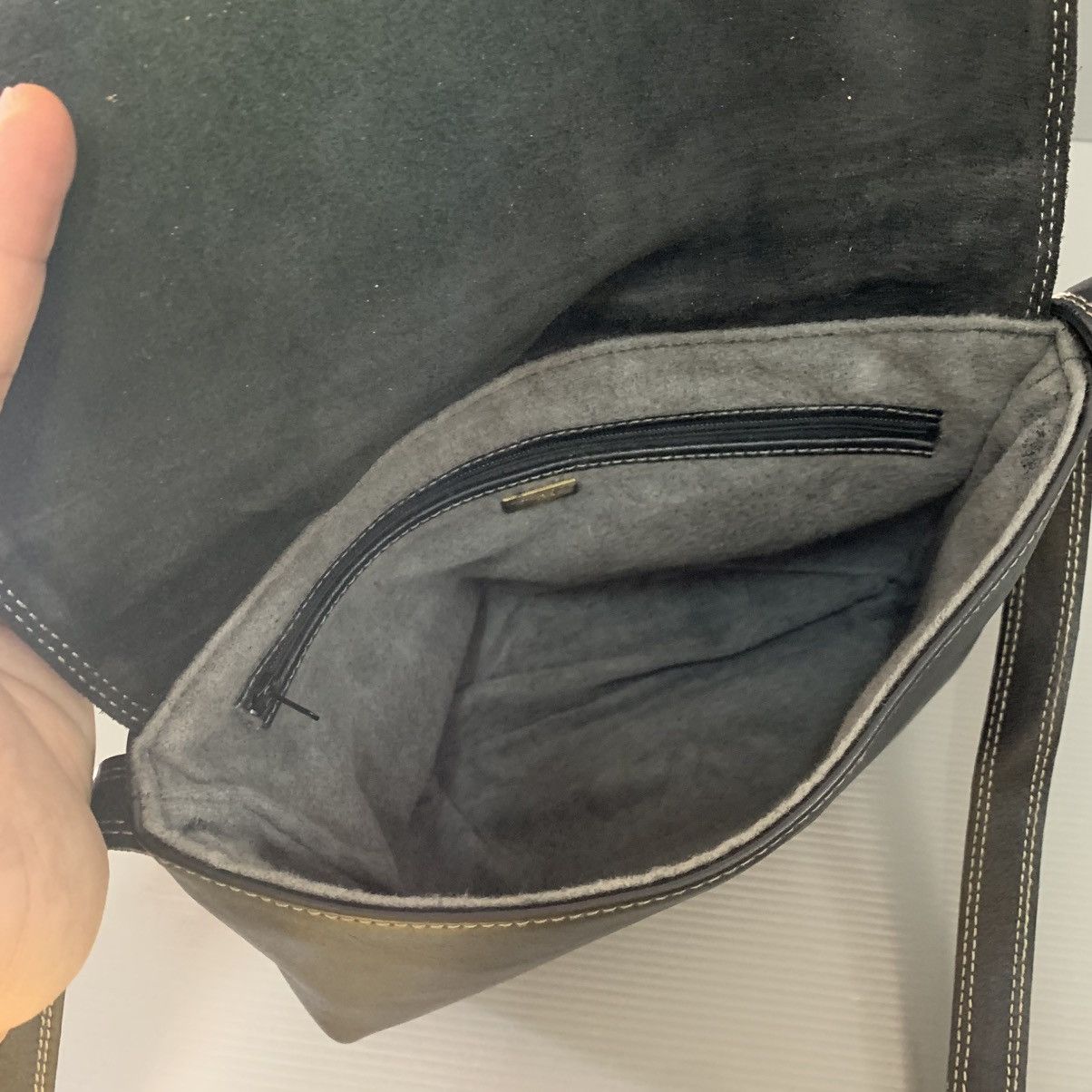 Lancel Lancel Paris Leather Slingbag Size ONE SIZE - 10 Thumbnail