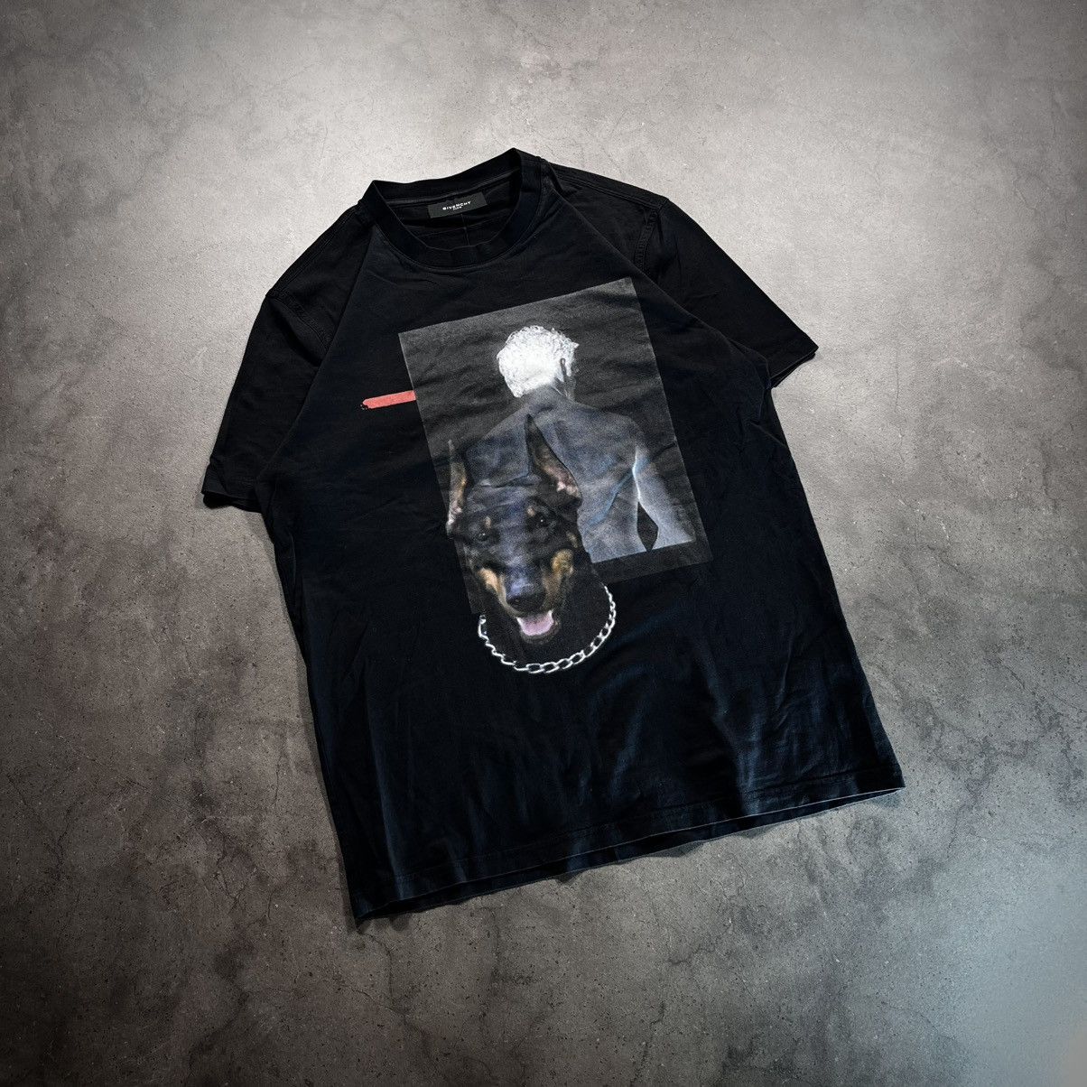 Givenchy Esdeekid Style Givenchy Paris Doberman Big Print Tee Tshirt Size US M / EU 48-50 / 2 - 1 Thumbnail