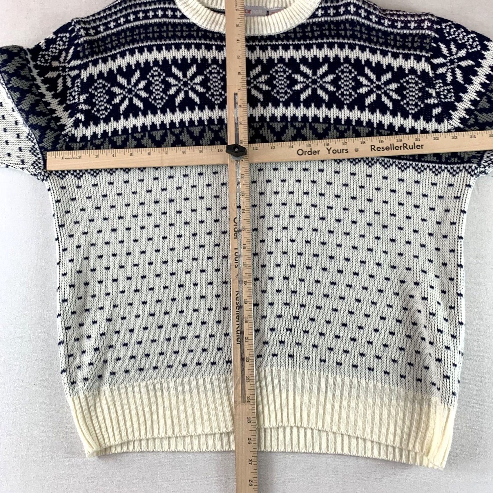 Vintage ASTOR ONE FAIR ISLE KNIT SWEATER MENS LARGE BLUE WHITE PULLOVER ACRYLIC WINTER SIZE Size US L / EU 52-54 / 3 - 5 Thumbnail