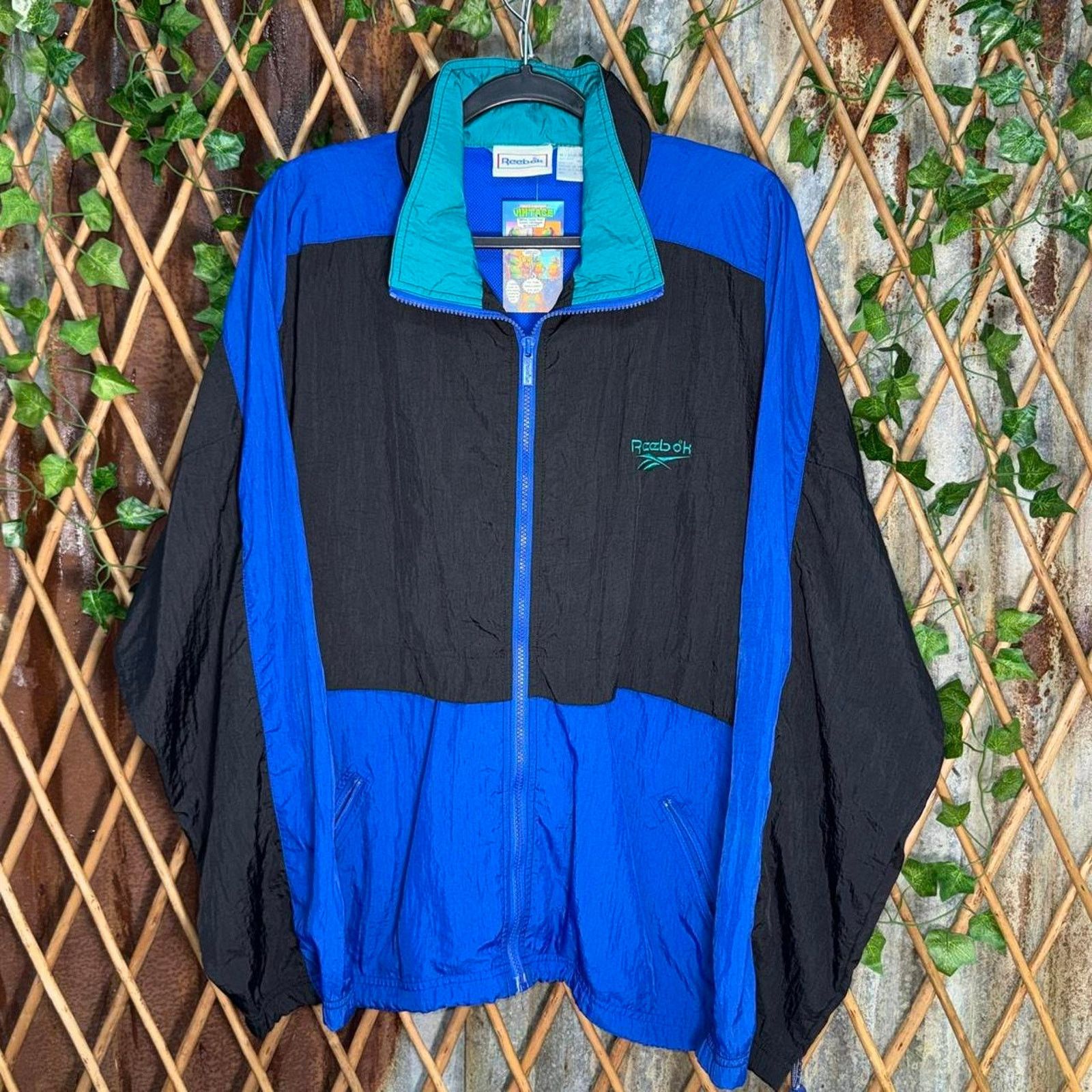 Reebok Vintage y2k reebok windbreaker Size US L / EU 52-54 / 3 - 1 Thumbnail