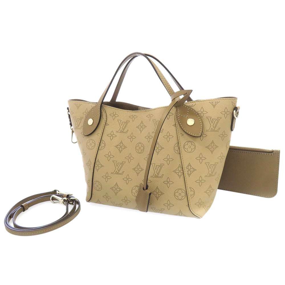 image of Louis Vuitton Handbag Monogram Mahina Hina Pm Galle in Beige, Women's