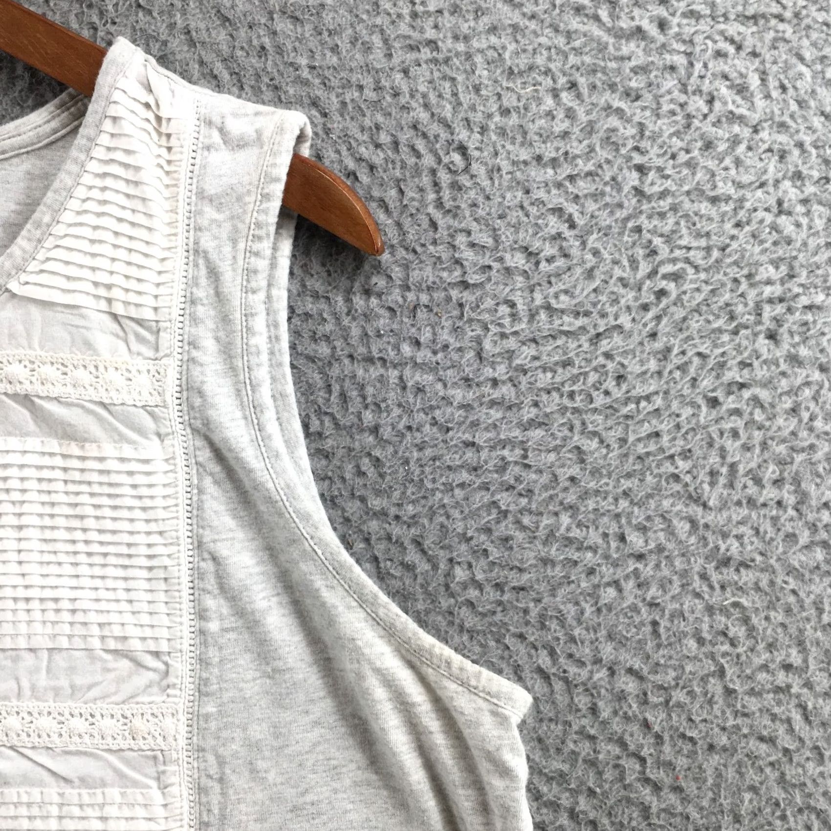 Tommy Hilfiger Tommy Hilfiger Tops Womens XXL Gray White Cotton Sleeveless Pintuck Tank Top Size XXL / US 16-18 / IT 52-54 - 4 Thumbnail