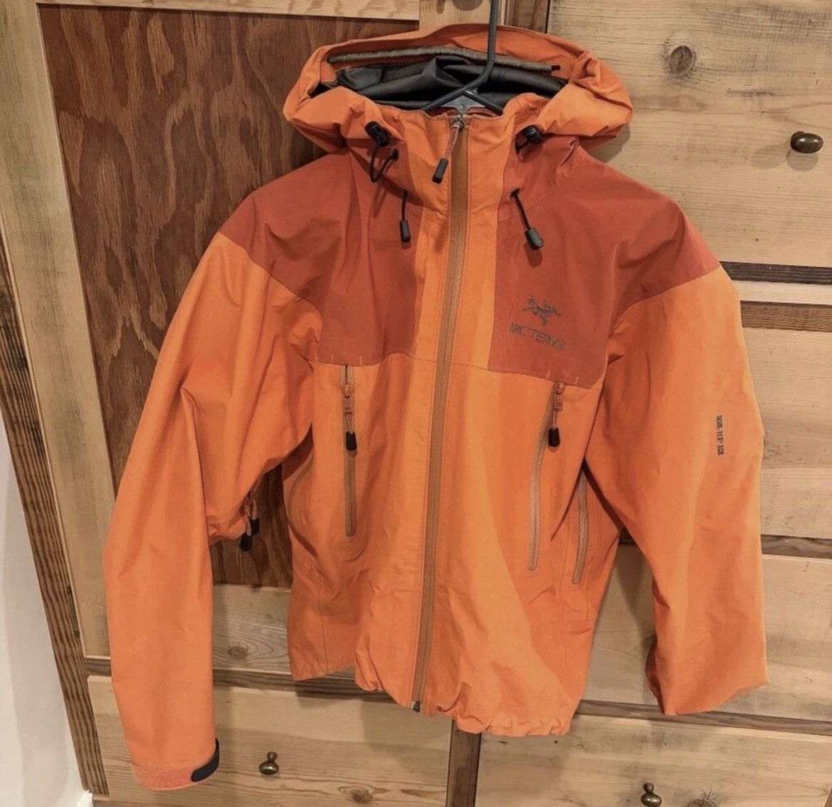 Arc'teryx Arc’teryx Canada Medium Beta Jacket 2001 Rain Shell Tabasco Size US M / EU 48-50 / 2 - 1 Thumbnail