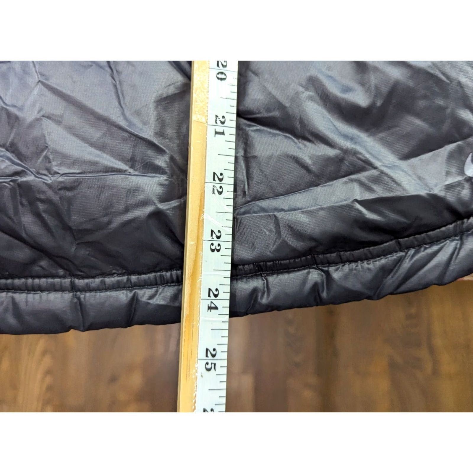 Nike Nike ACG Vest Womens Size M Hooded Full Zip Black Down 550 Gilet Puffer Jacket Core Nylon Polyester Sleeve: Sleeveless Size M / US 6-8 / IT 42-44 - 4 Thumbnail