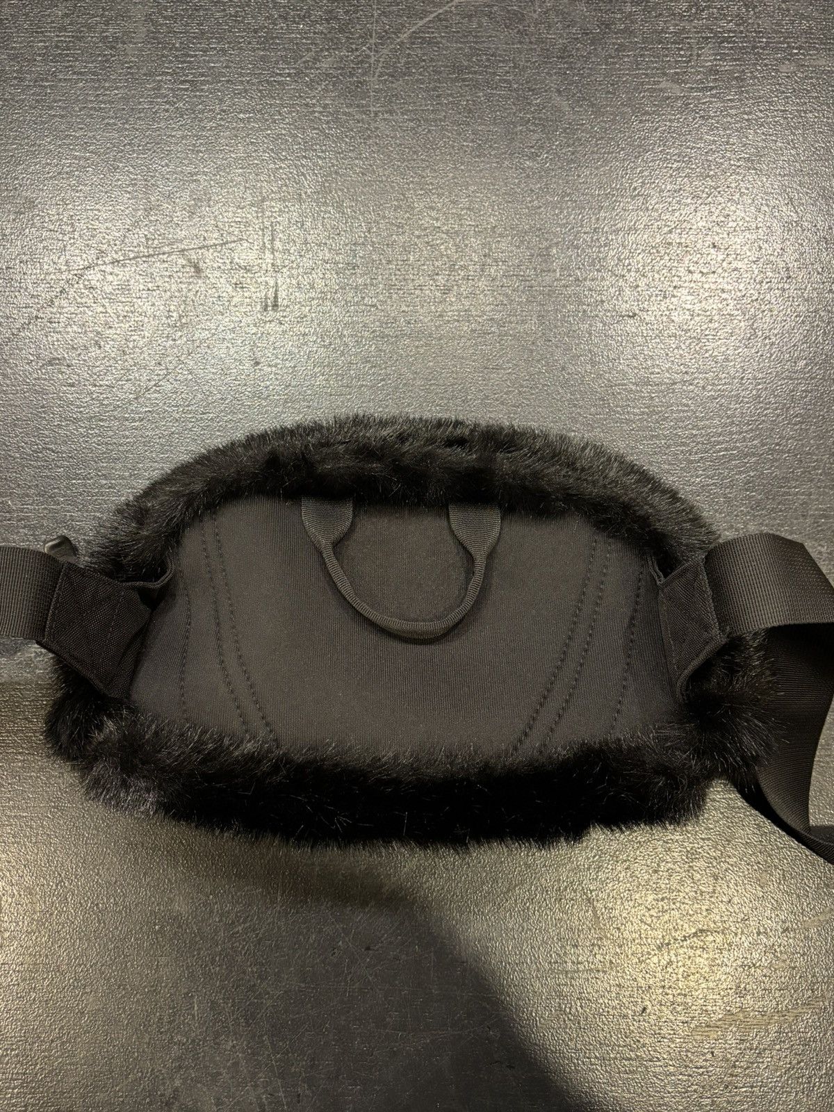 Supreme × The North Face Supreme X The North Face Faux Fur Waist Bag Size ONE SIZE - 2 Thumbnail